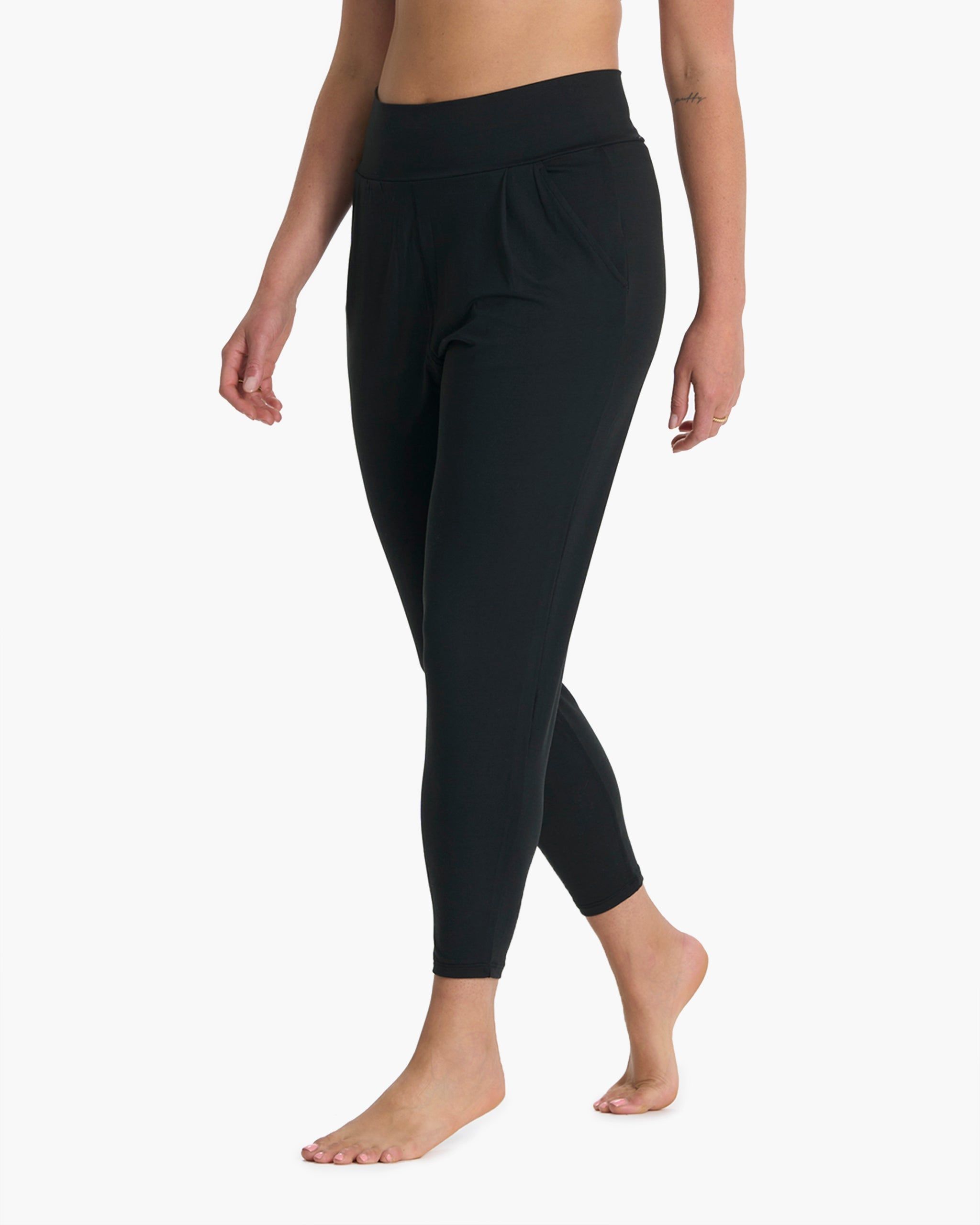 Lux At Ease Pant | Black sold by Vuori product image thumbnail 2