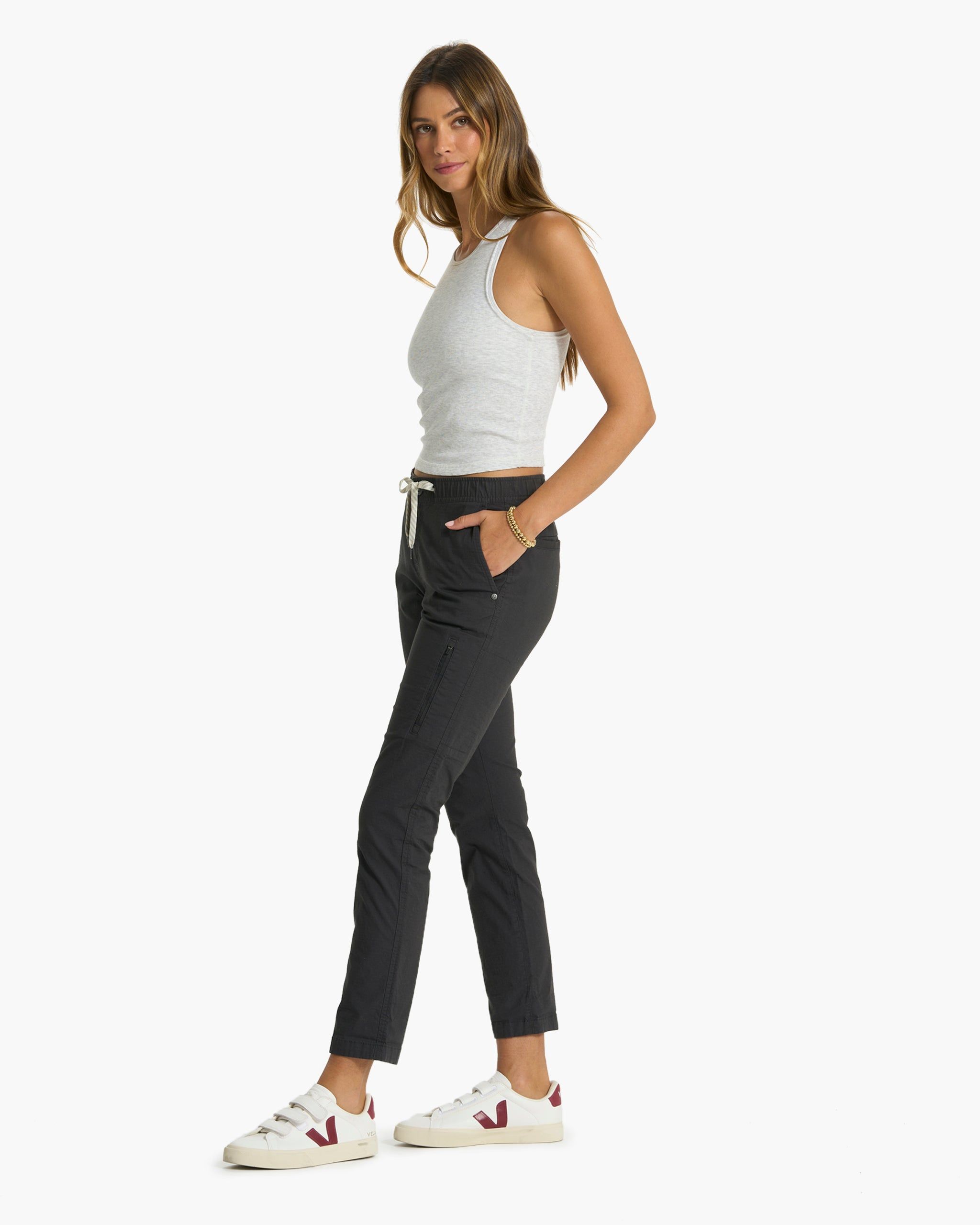 Pose Plyo Tank | White Heather sold by Vuori product image thumbnail 5