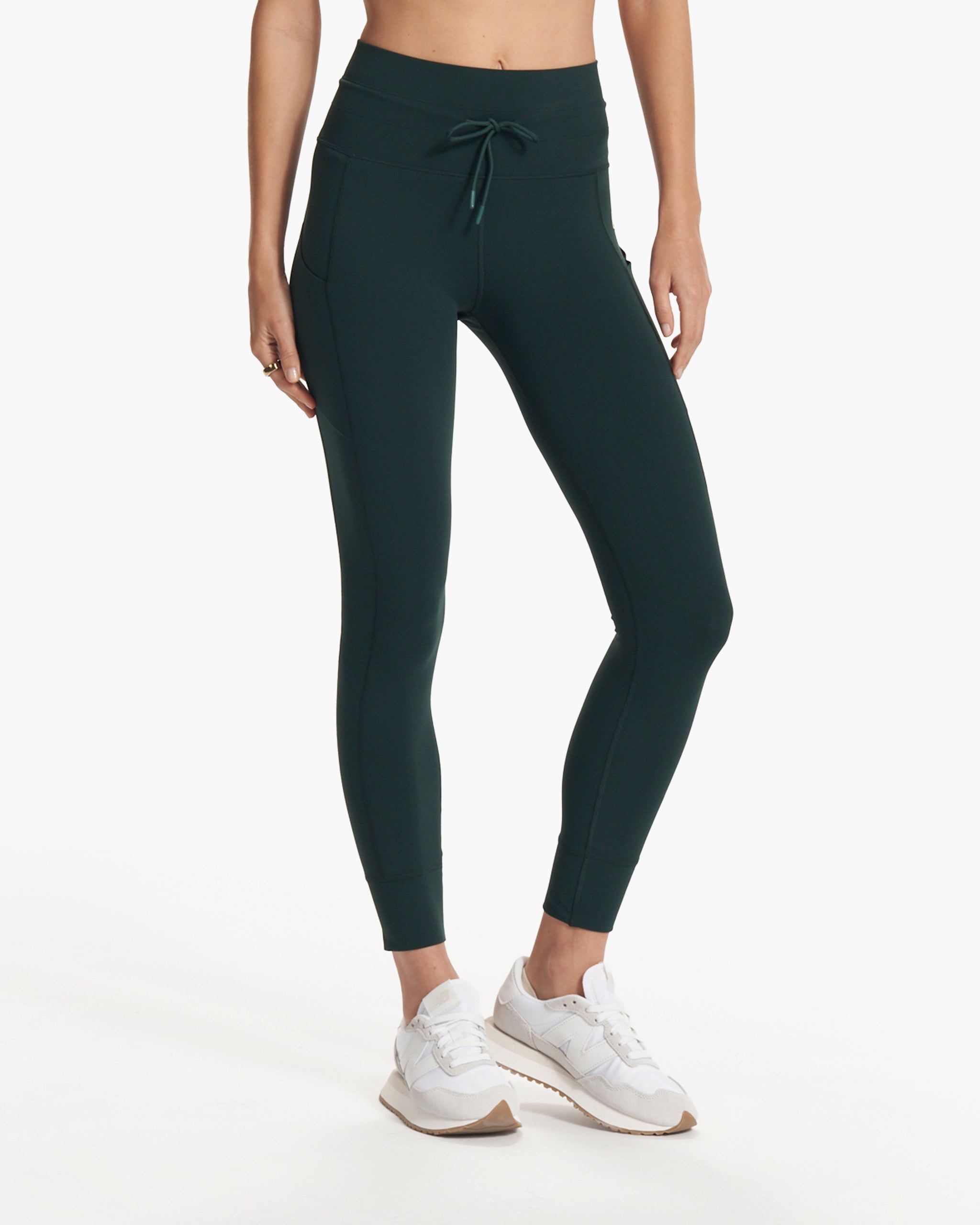 Daily Pocket Legging | Grass sold by Vuori