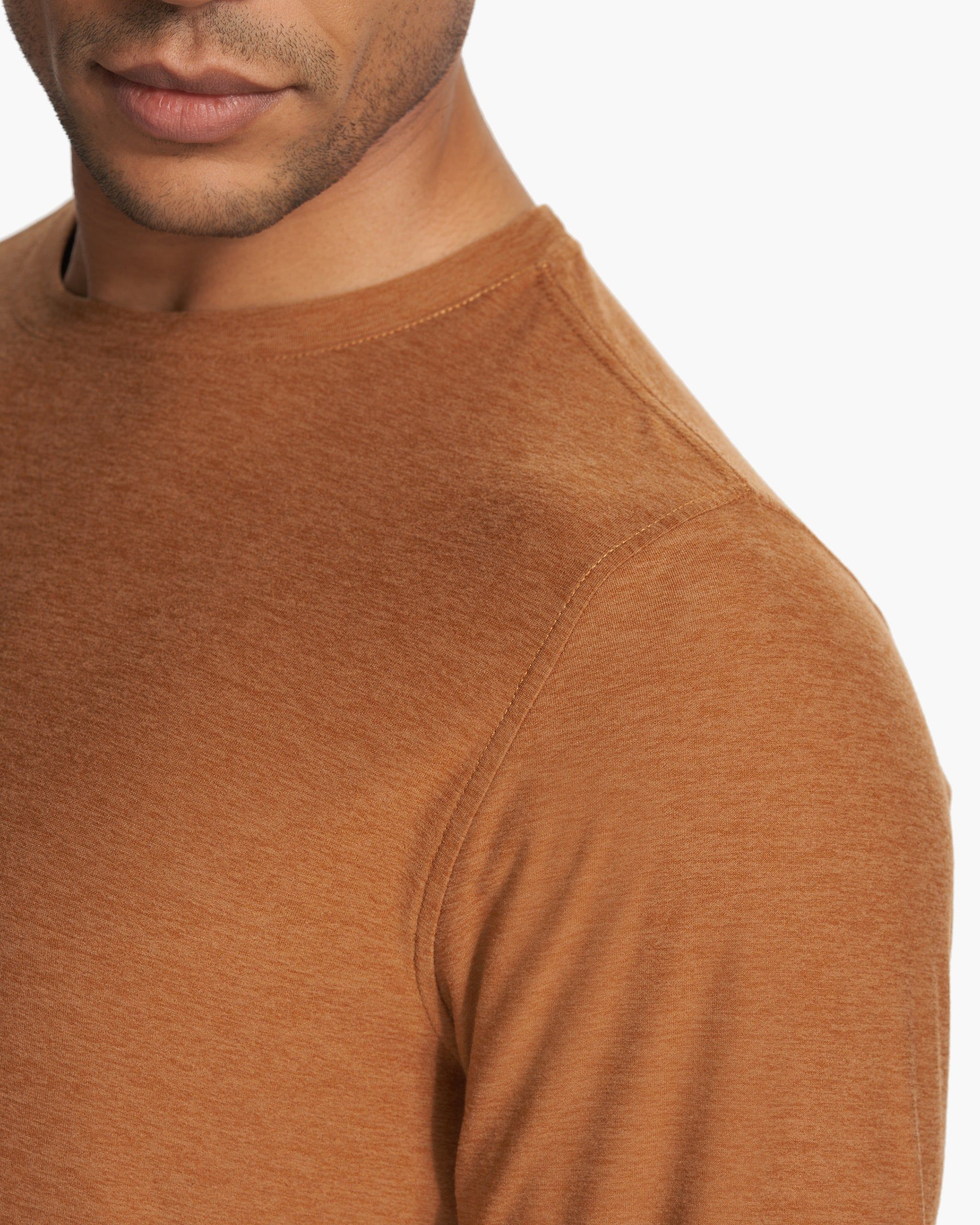 Long Sleeve Strato Tech Tee | Autumn Heather sold by Vuori product image thumbnail 3