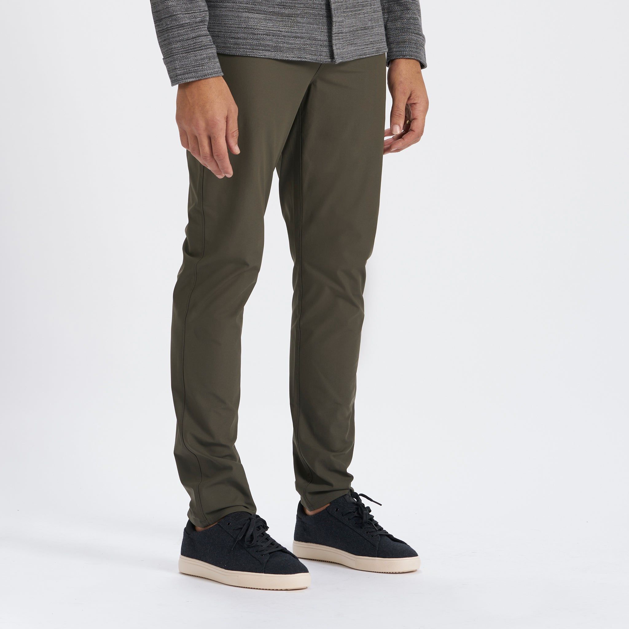 Meta Pant - 30 | Dark Oregano (OLD) sold by Vuori product image thumbnail 3