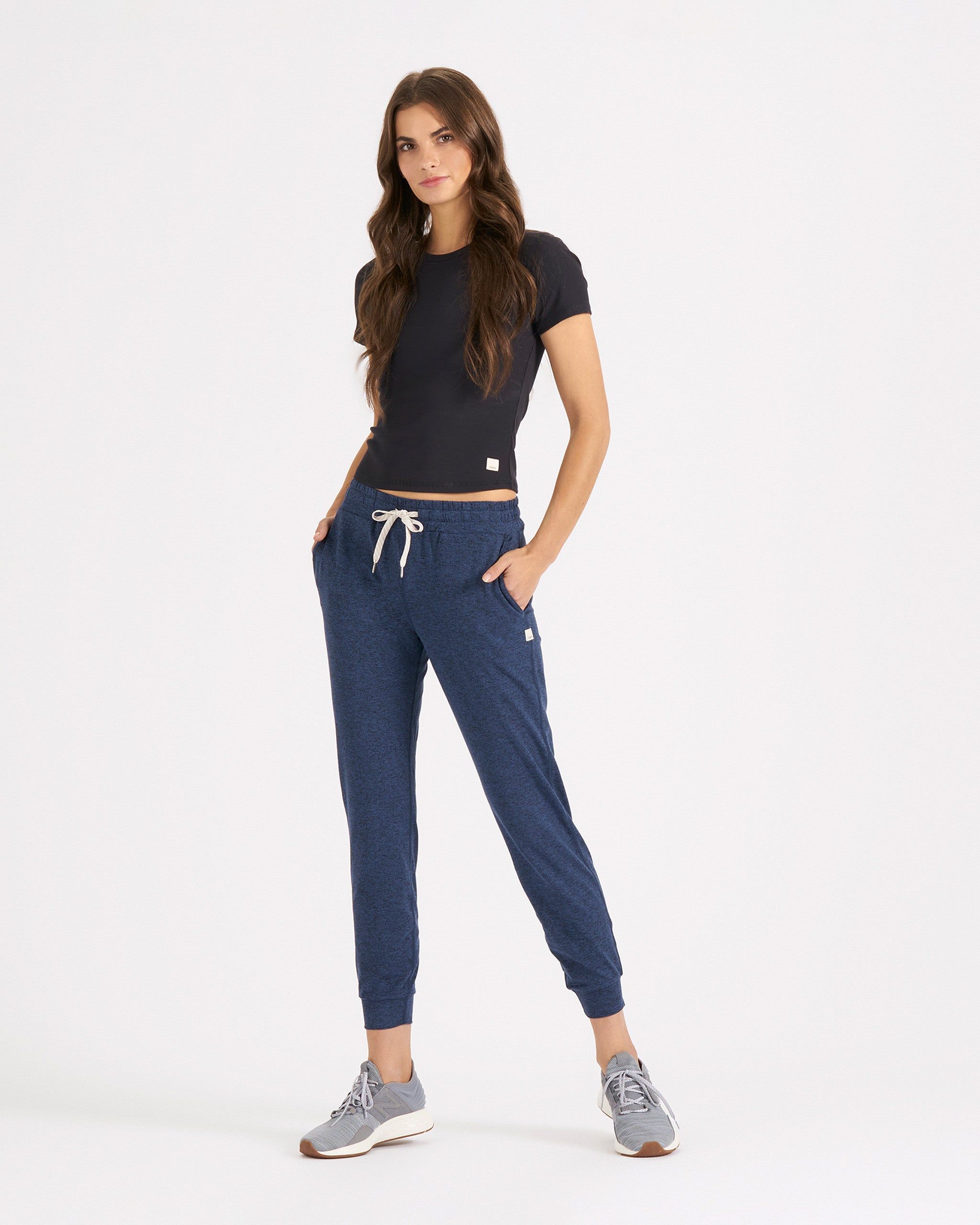 Performance Jogger - Long | Navy Heather sold by Vuori product image thumbnail 4