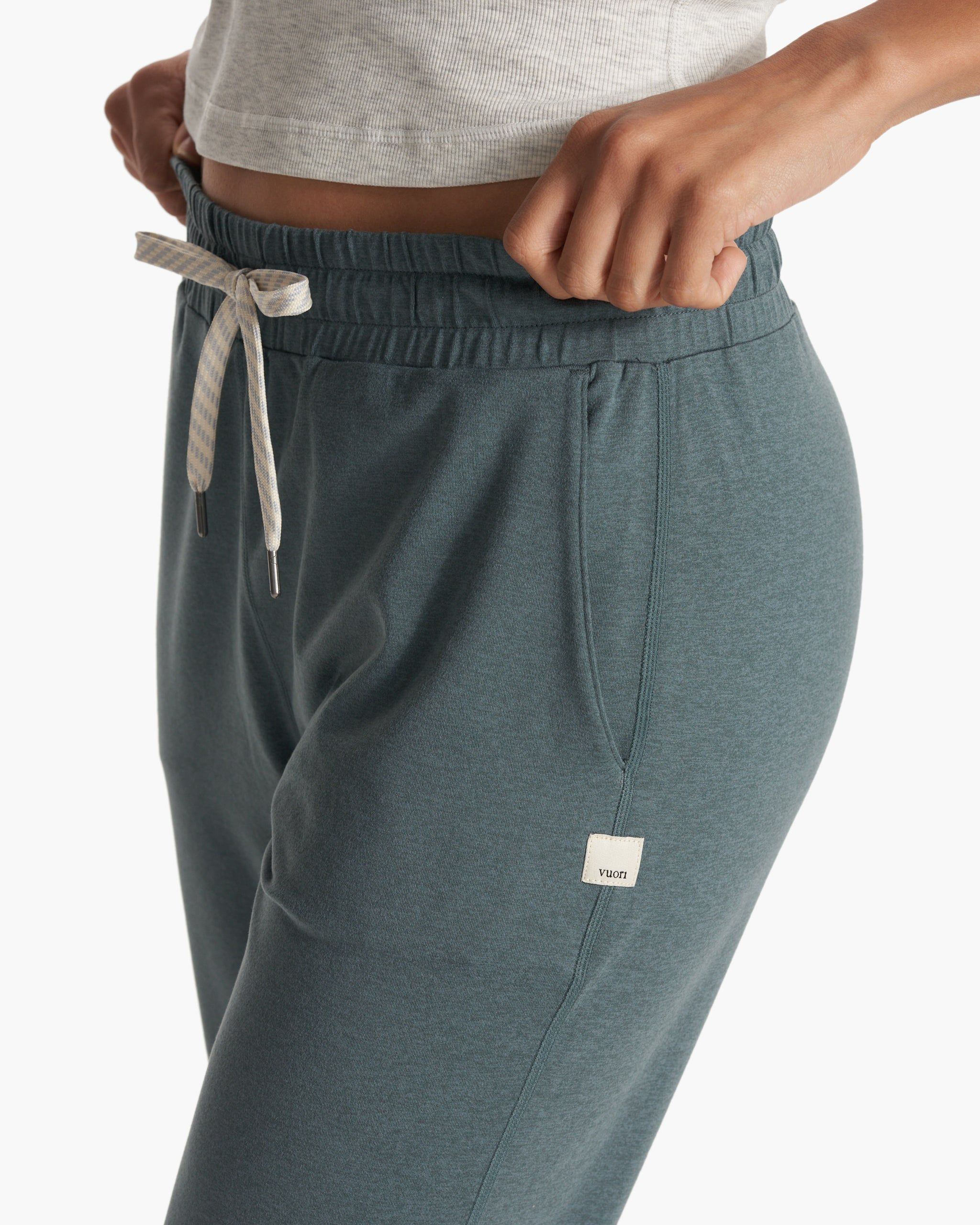 Performance Jogger | Lake Heather sold by Vuori product image thumbnail 3