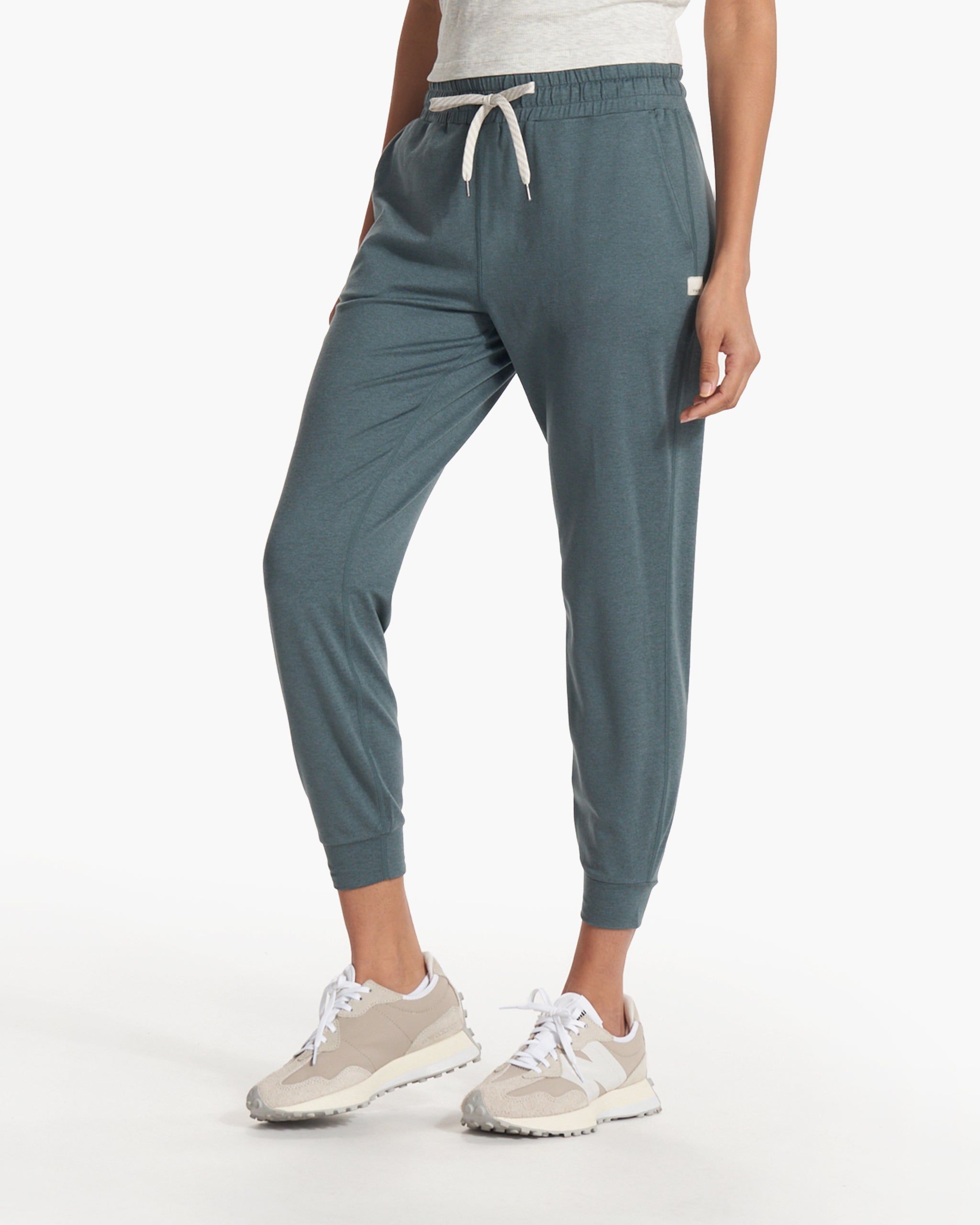 Performance Jogger | Lake Heather sold by Vuori