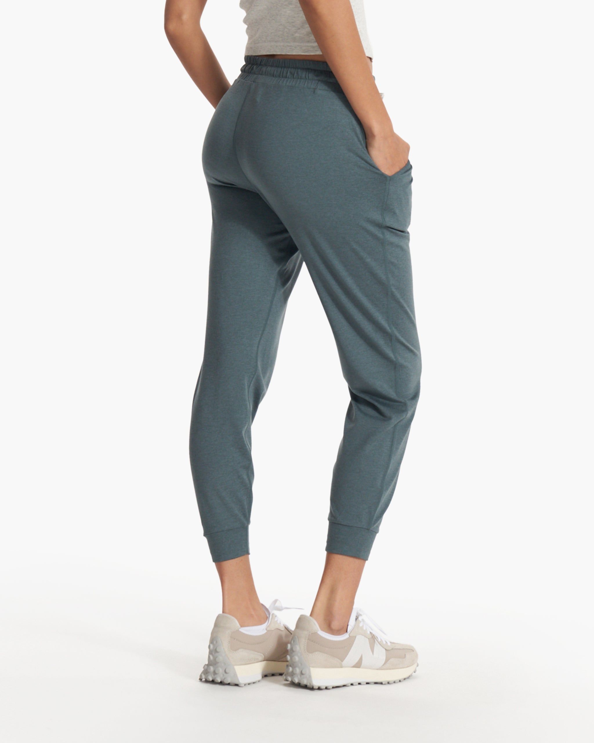 Performance Jogger | Lake Heather sold by Vuori product image thumbnail 4