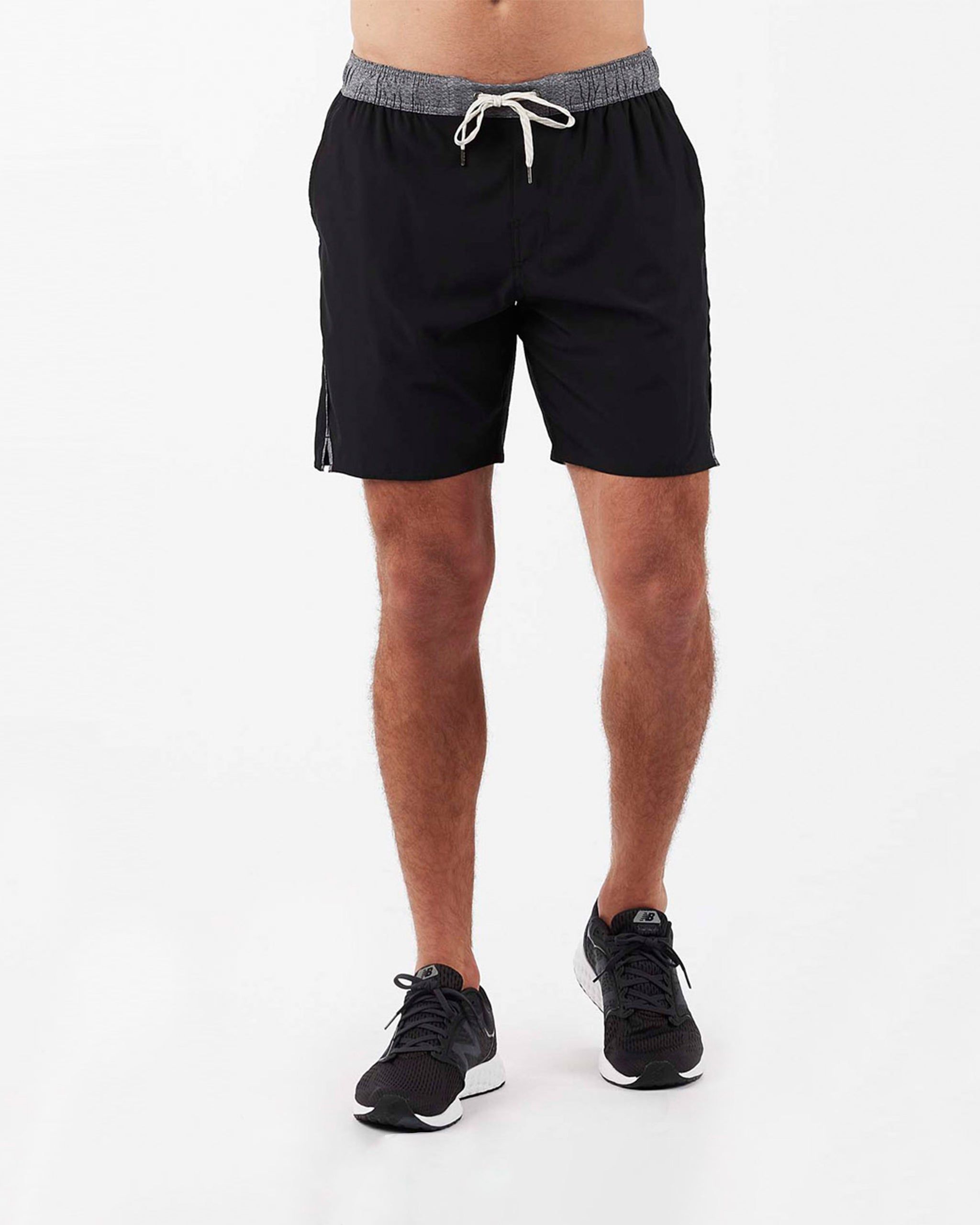 Trail Short | Black sold by Vuori product image thumbnail 2