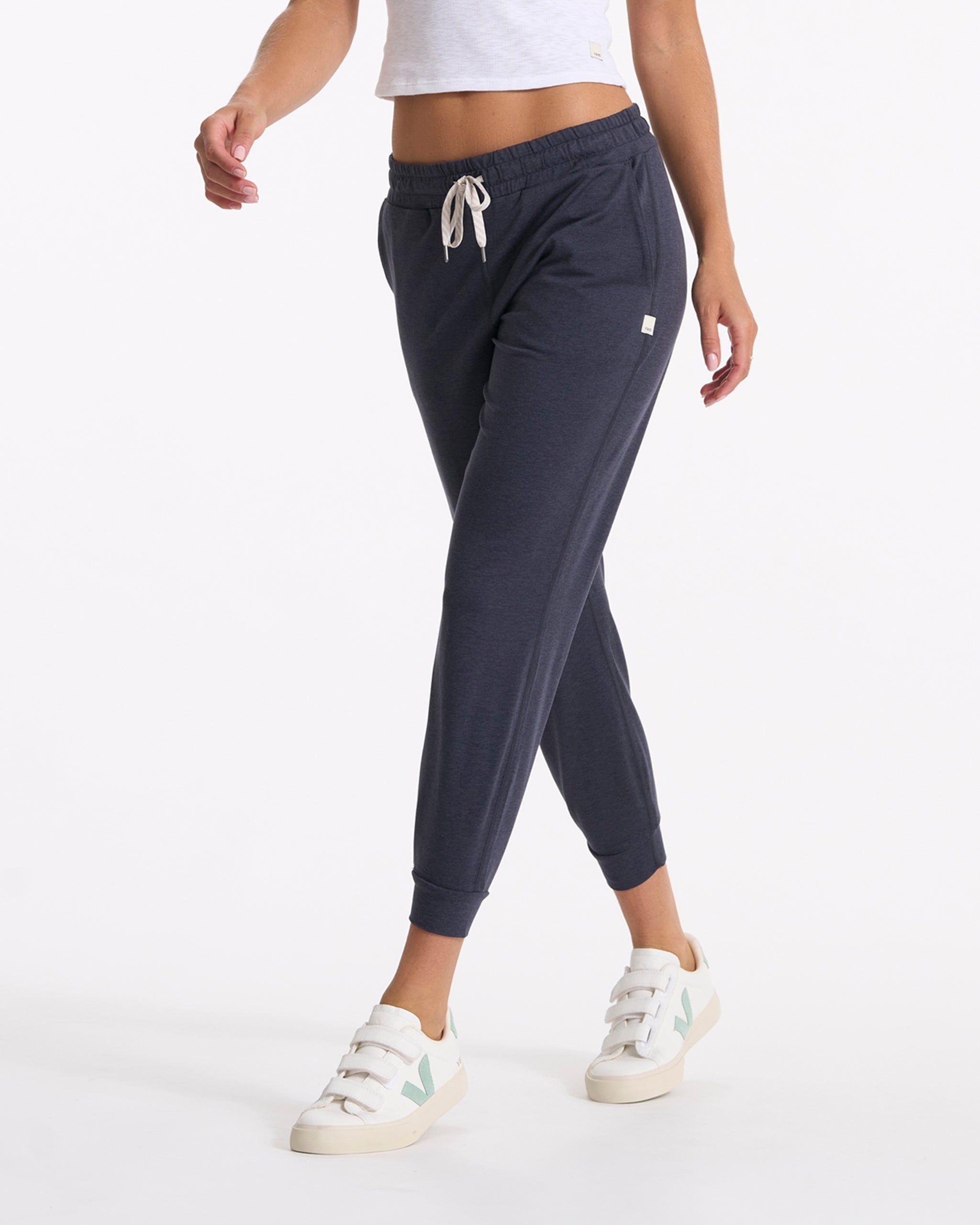 Performance Jogger - Long | Midnight Heather sold by Vuori product image thumbnail 2