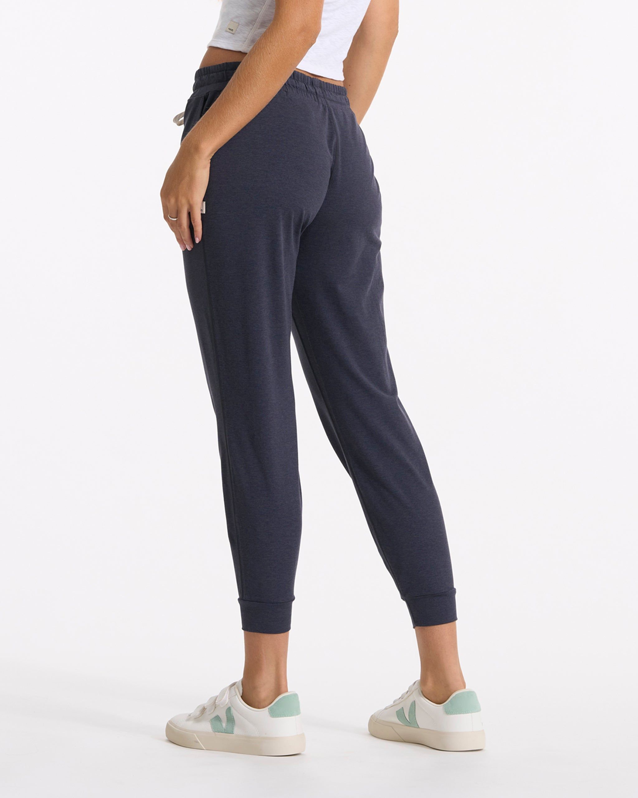 Performance Jogger - Long | Midnight Heather sold by Vuori product image thumbnail 4