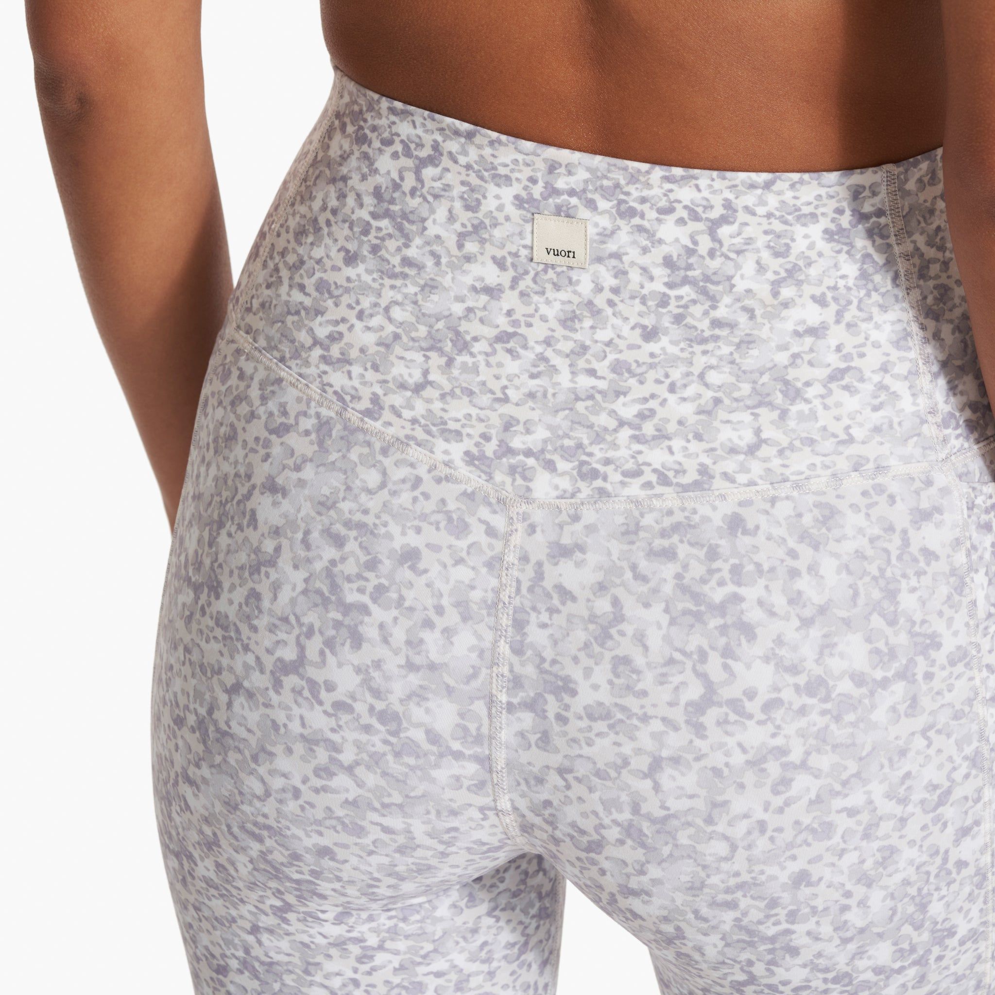 Studio Pocket Legging-Long | Light Micro Mini Camo sold by Vuori product image thumbnail 7