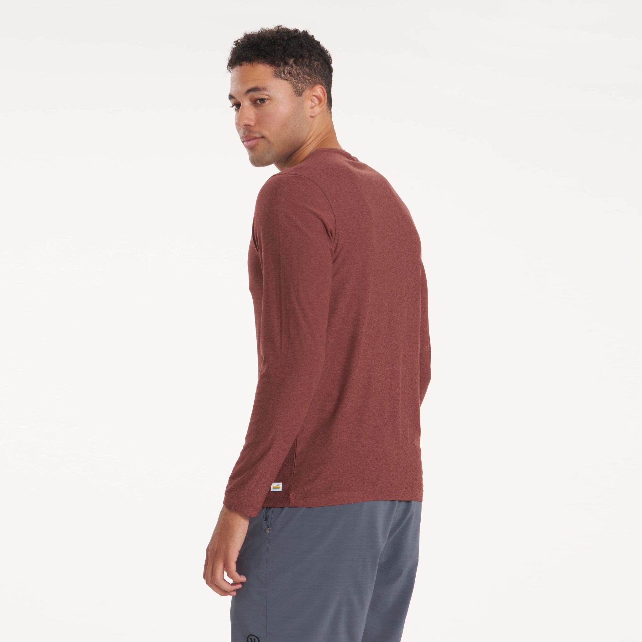 Long-Sleeve Strato Tech Tee | Cedar Heather sold by Vuori product image thumbnail 4