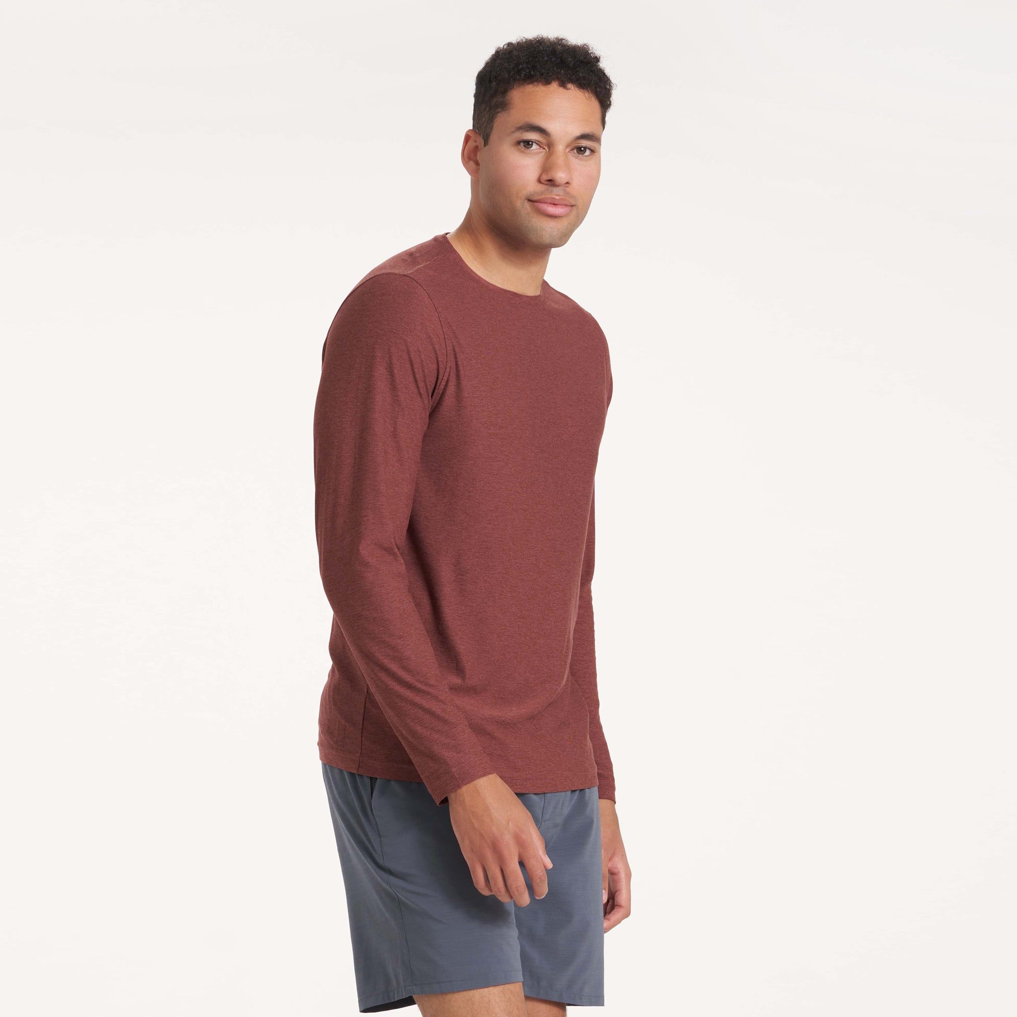 Long-Sleeve Strato Tech Tee | Cedar Heather sold by Vuori product image thumbnail 3