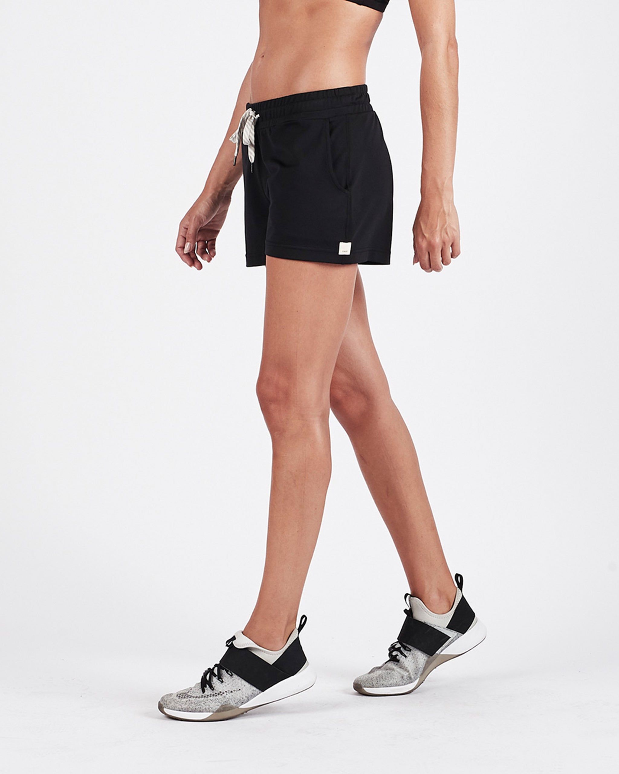 Halo Performance Short | Black sold by Vuori