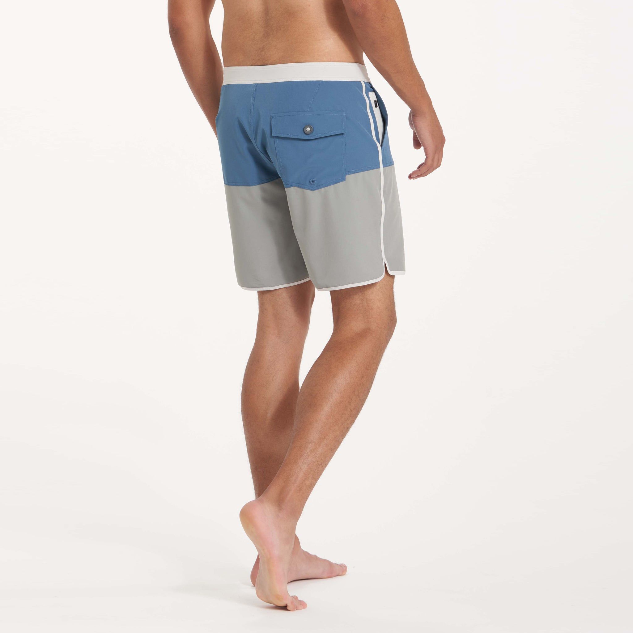 Cruise Boardshort | Pool Blue Colorblock sold by Vuori product image thumbnail 4