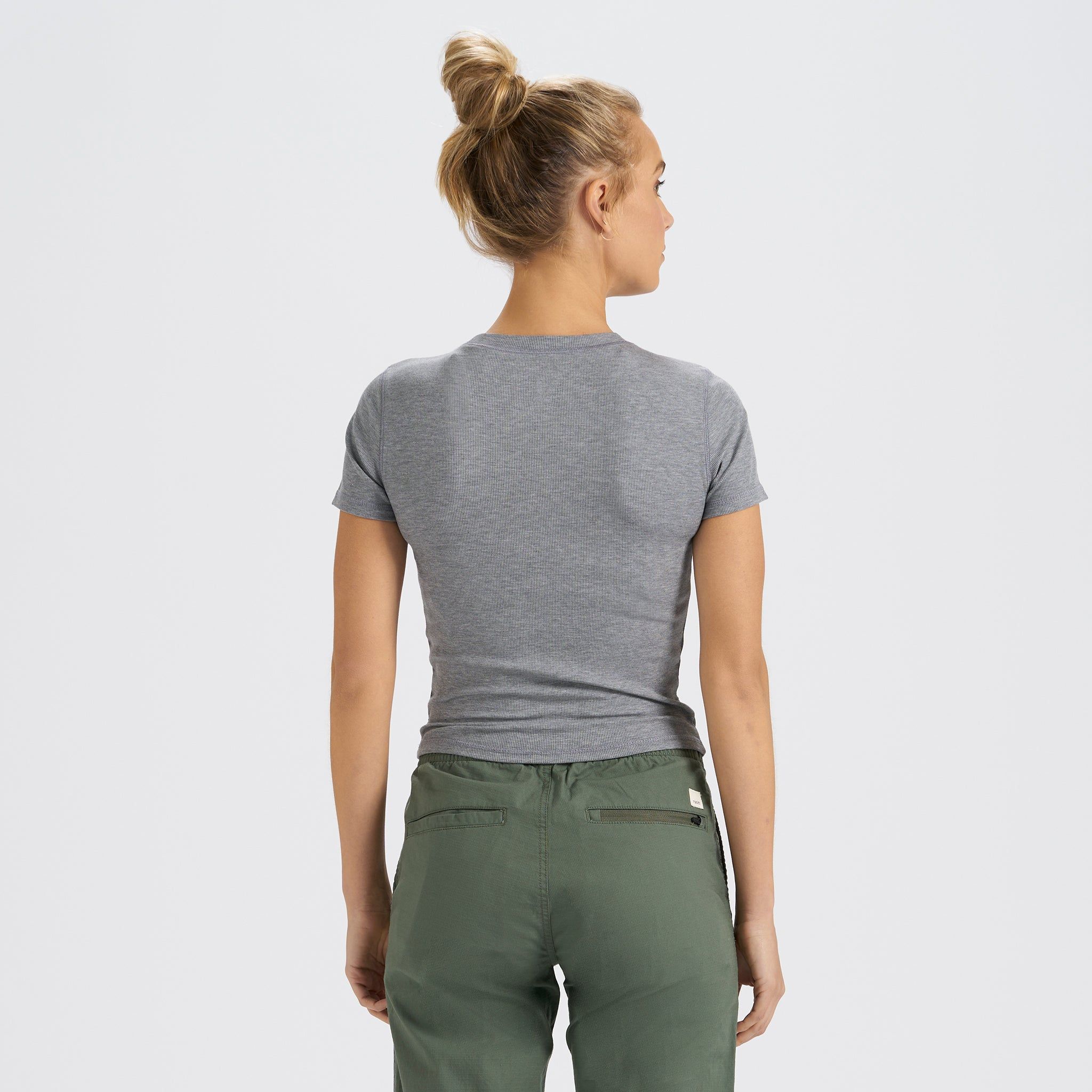 Pose Fitted Tee | Medium Heather Grey sold by Vuori product image thumbnail 8