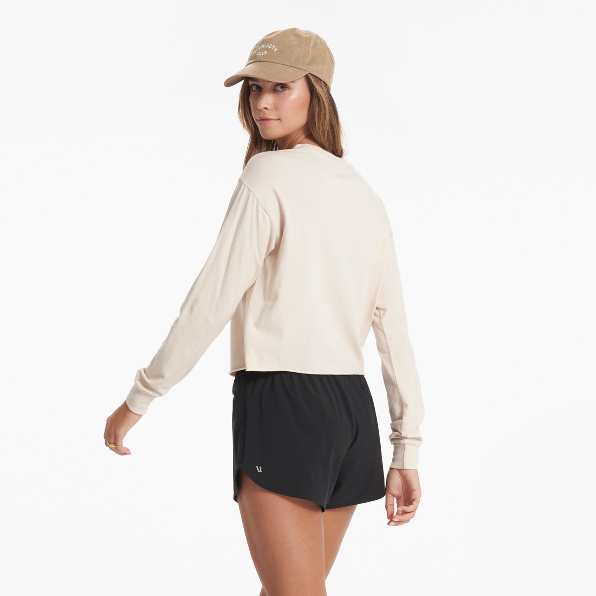 Long-Sleeve Coast Tee | Dune sold by Vuori