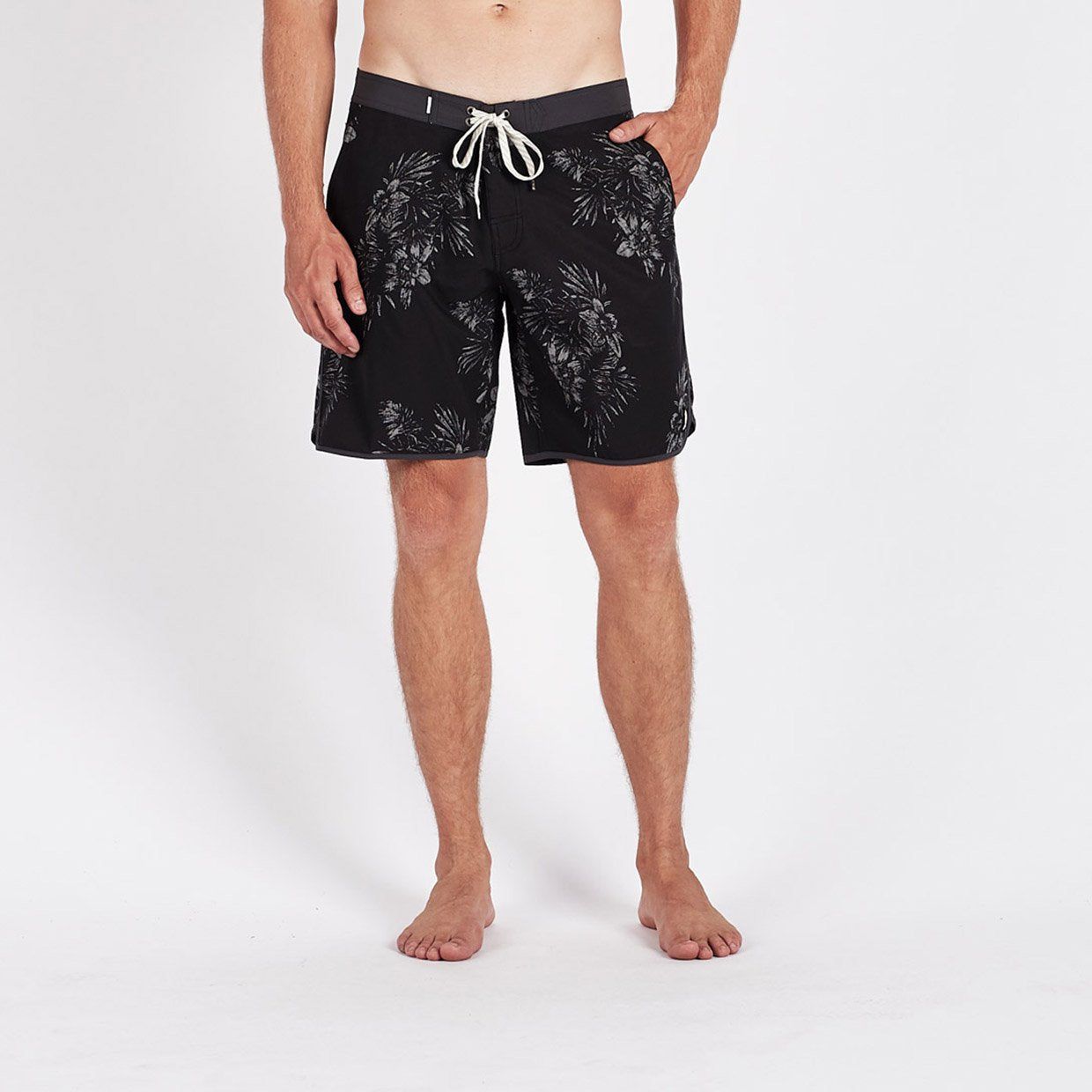 Cruise Boardshort | Black Vintage Floral sold by Vuori product image thumbnail 2