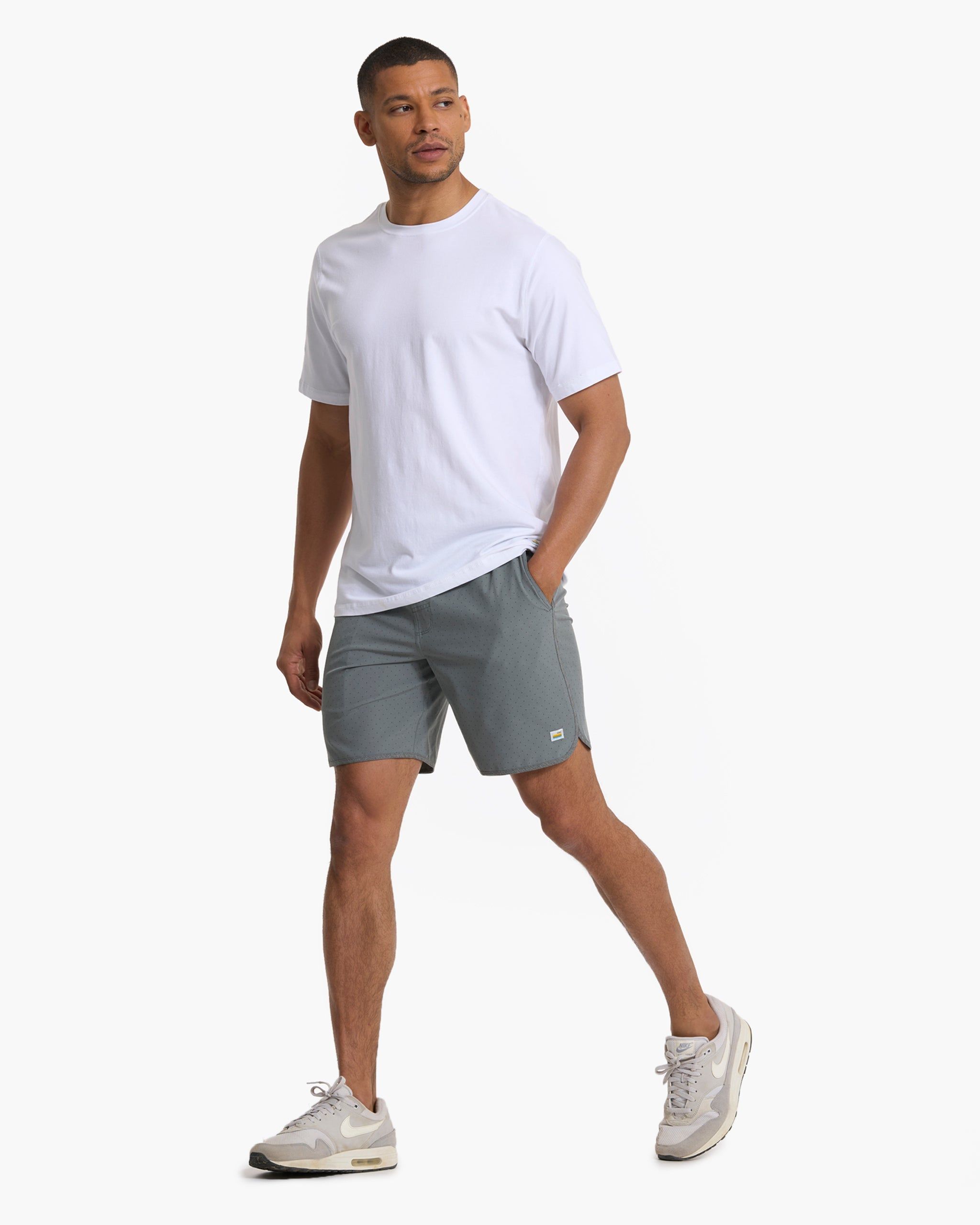 Tuvalu Tee | White sold by Vuori product image thumbnail 5