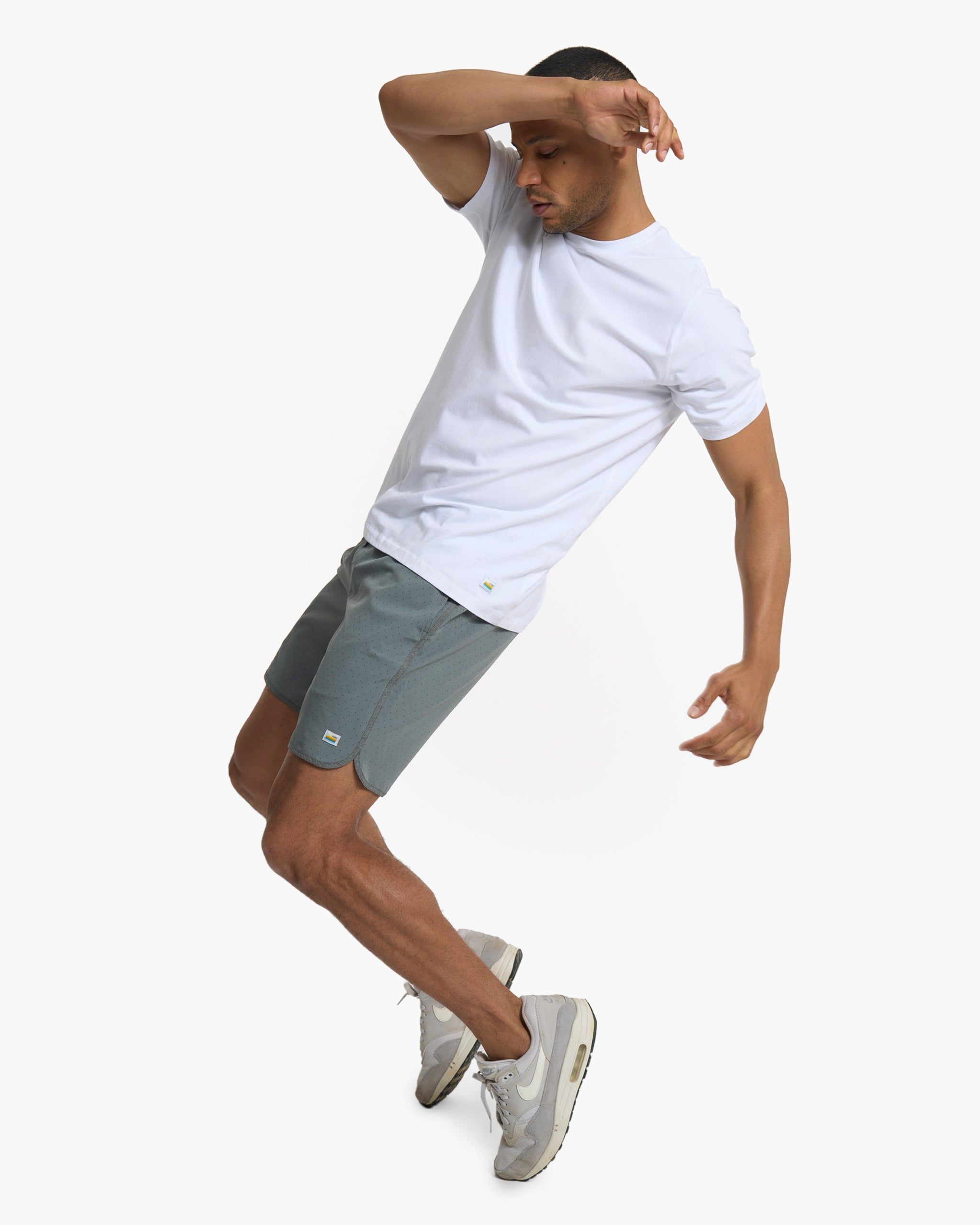 Tuvalu Tee | White sold by Vuori product image thumbnail 6