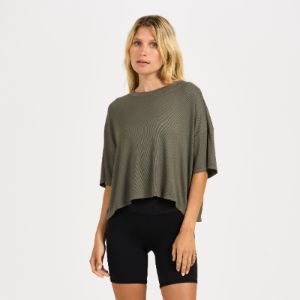 Cove Tee | Oregano sold by Vuori