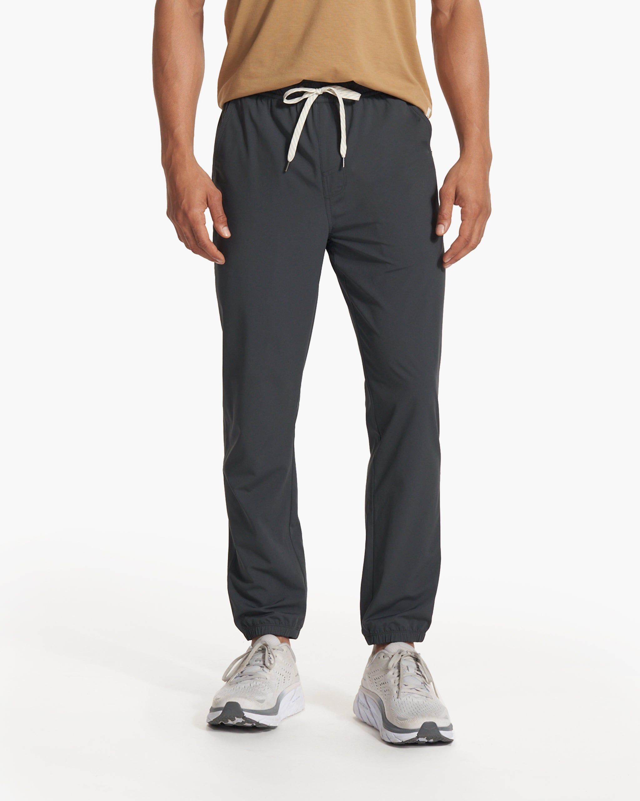 Kore Jogger | Charcoal sold by Vuori product image thumbnail 2