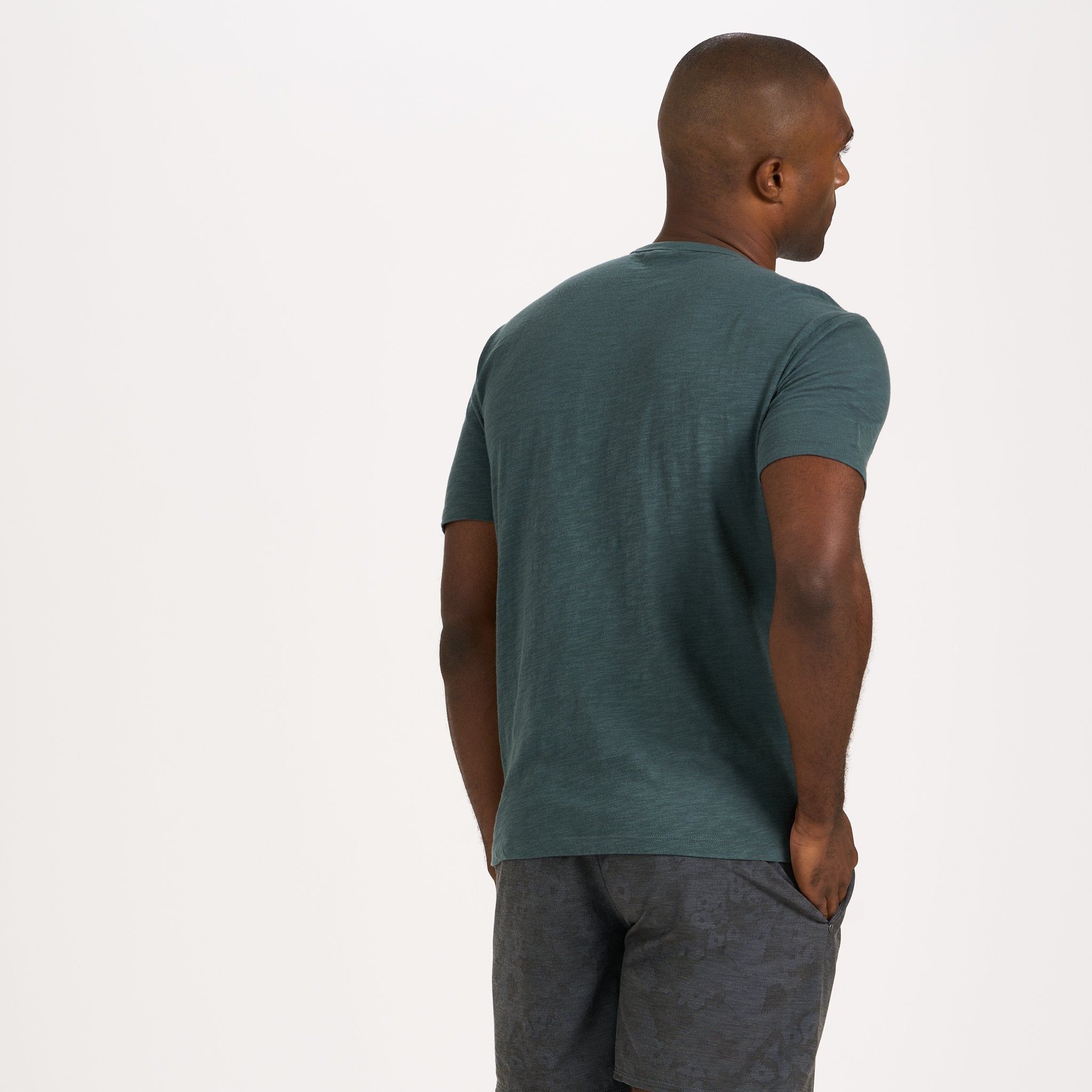 The Rise Tee | Beryl sold by Vuori product image thumbnail 3
