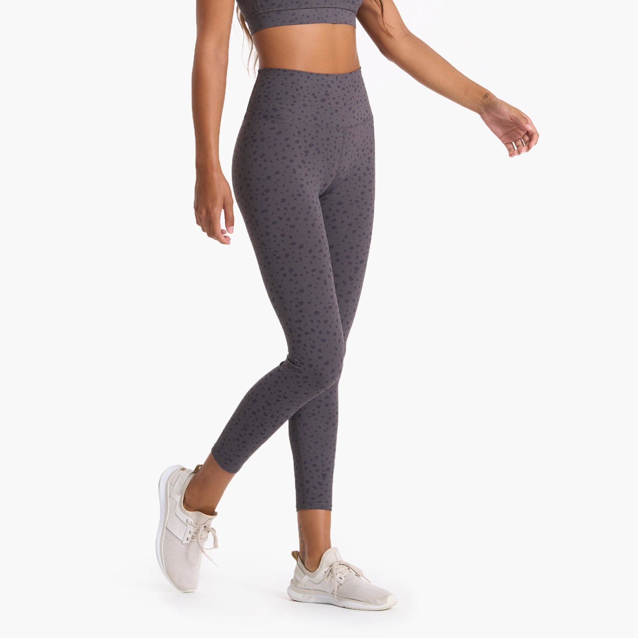 Studio Printed Legging | Elm Dots sold by Vuori product image thumbnail 4