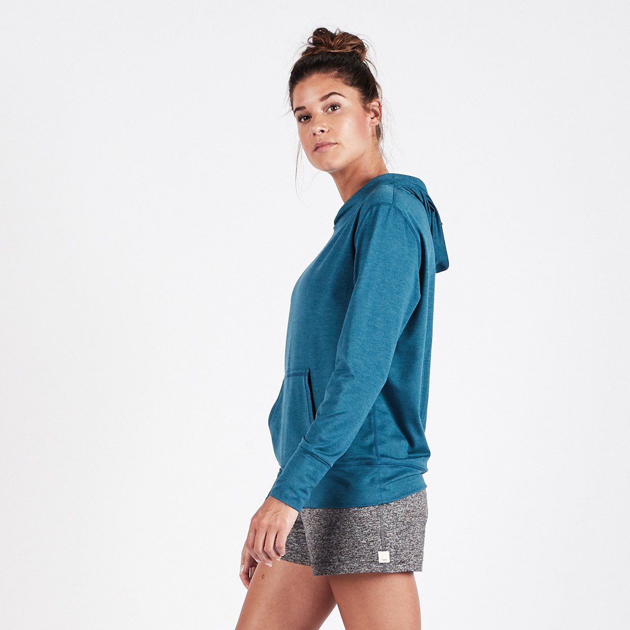 Halo Performance Pullover | Tide Heather sold by Vuori product image thumbnail 2