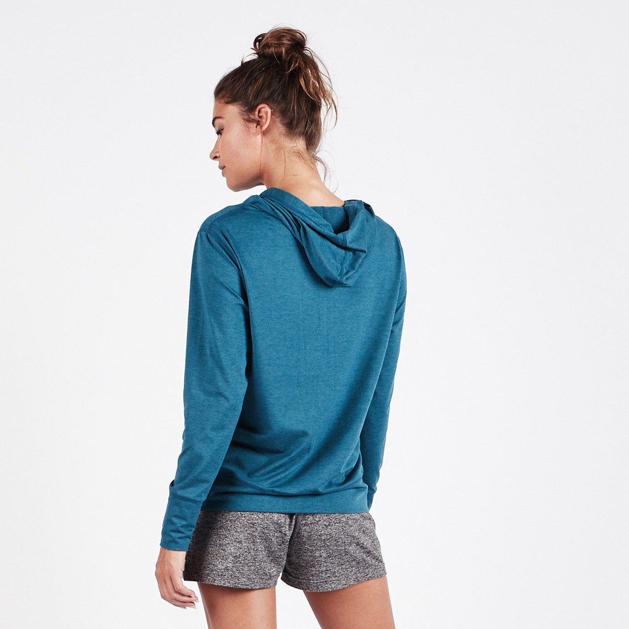 Halo Performance Pullover | Tide Heather sold by Vuori product image thumbnail 3