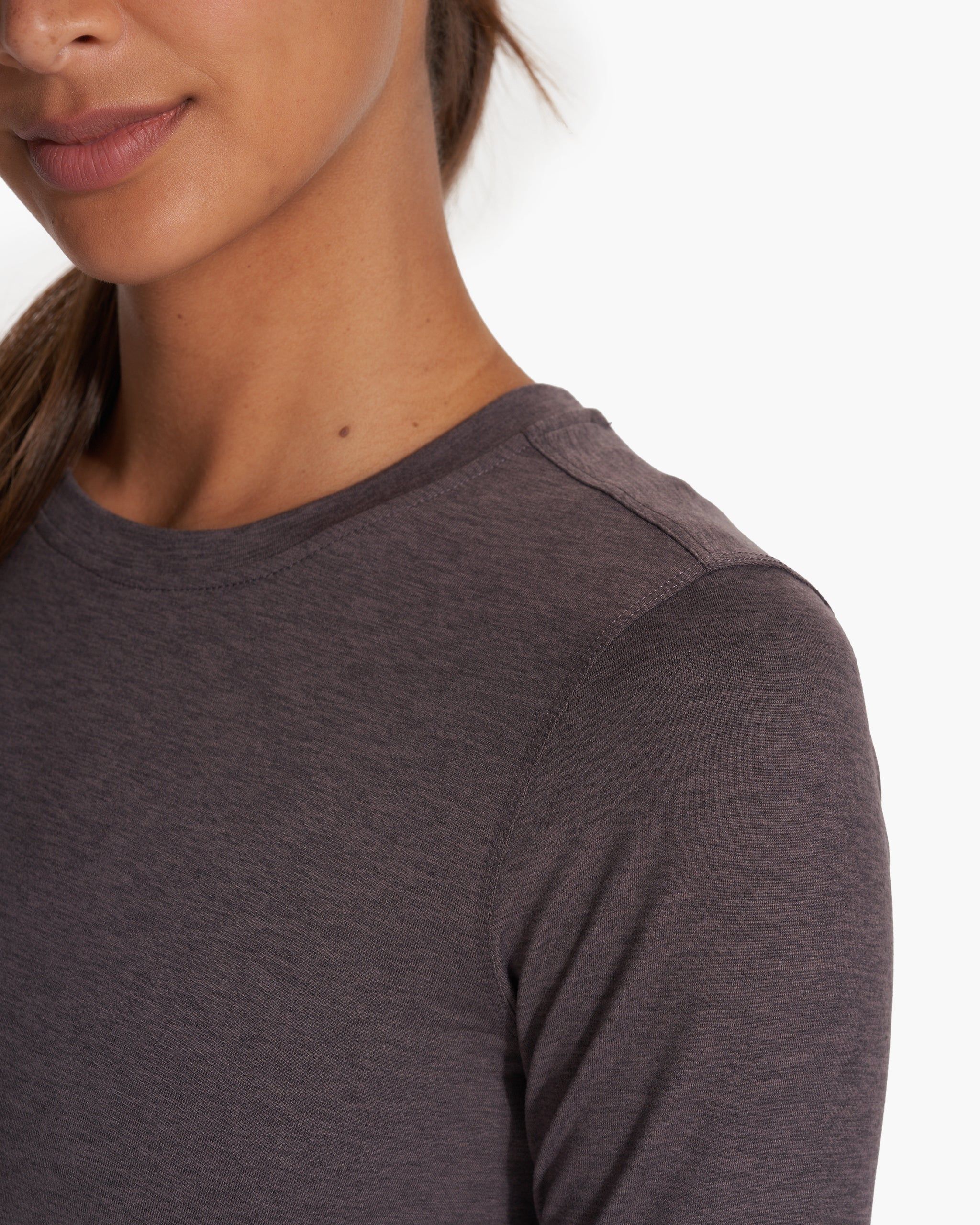 Long Sleeve Lux Crew | Plum Heather sold by Vuori product image thumbnail 3