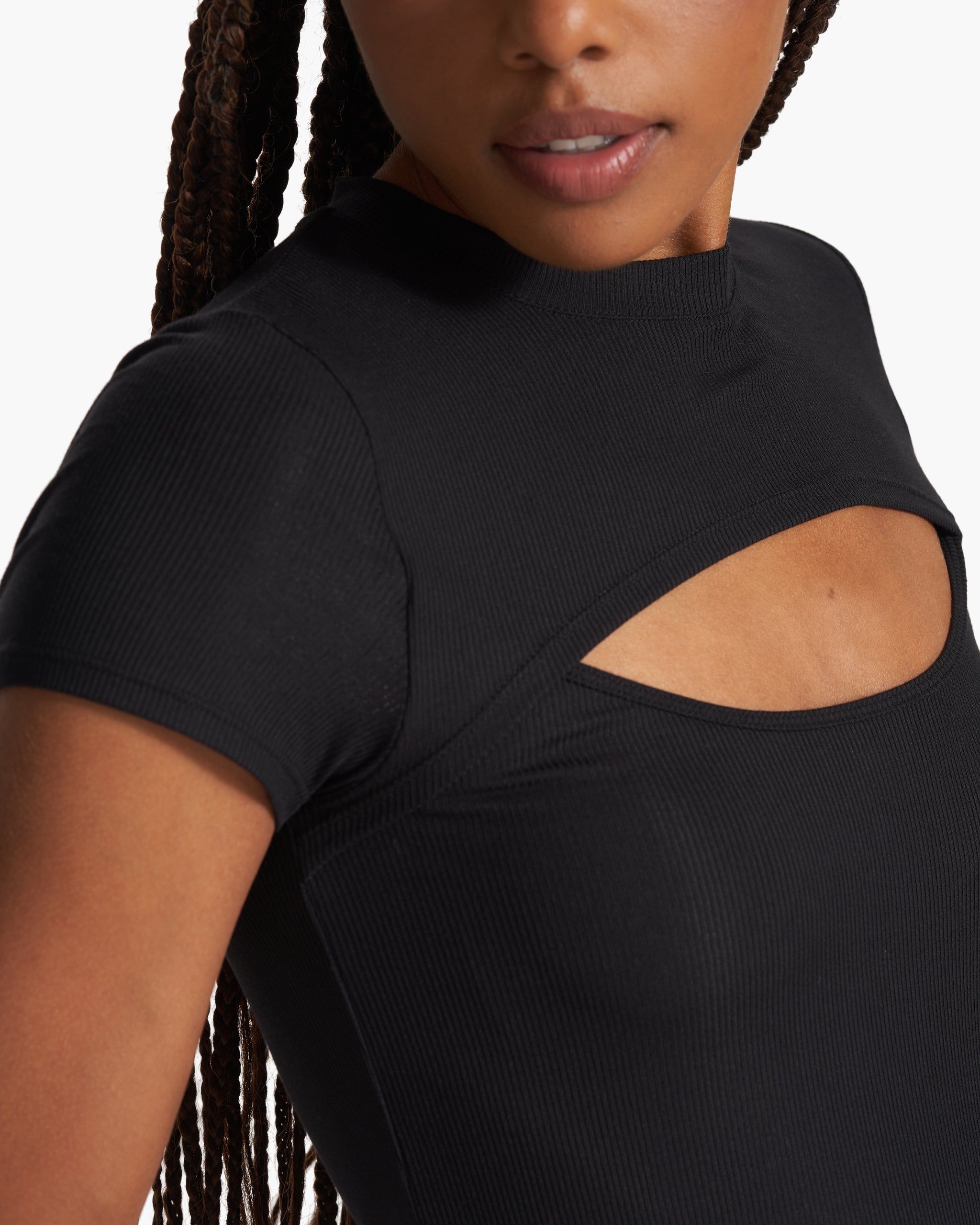 Cove Cut Out Tee | Black sold by Vuori product image thumbnail 3