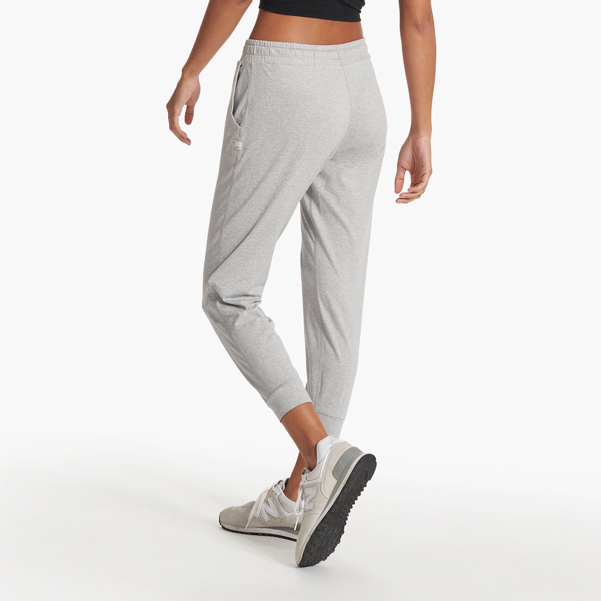 Performance Jogger | Pale Grey Heather sold by Vuori product image thumbnail 4
