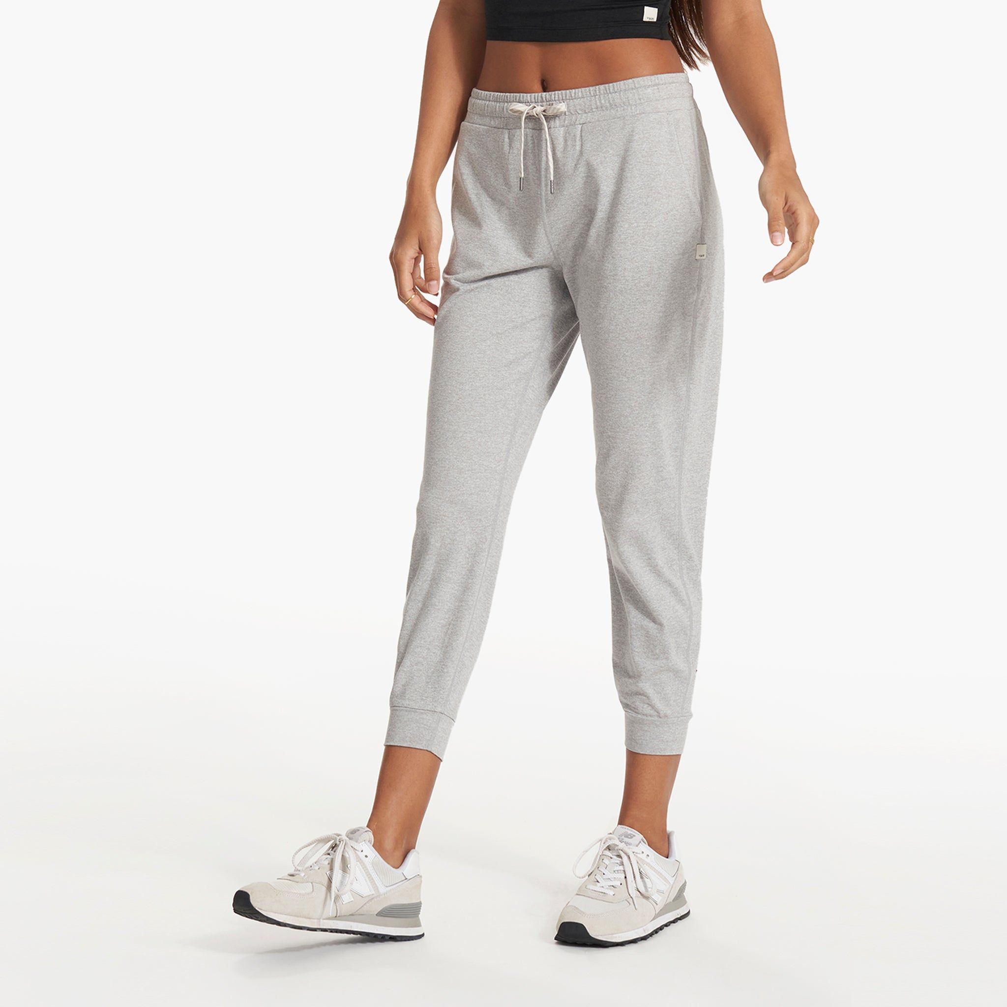 Performance Jogger | Pale Grey Heather sold by Vuori product image thumbnail 2