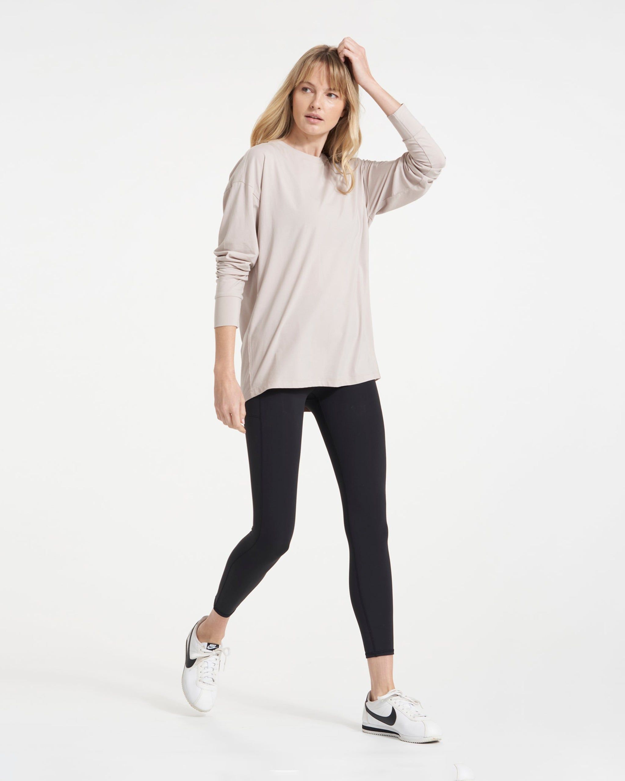 Studio Pocket Legging | Black sold by Vuori product image thumbnail 8