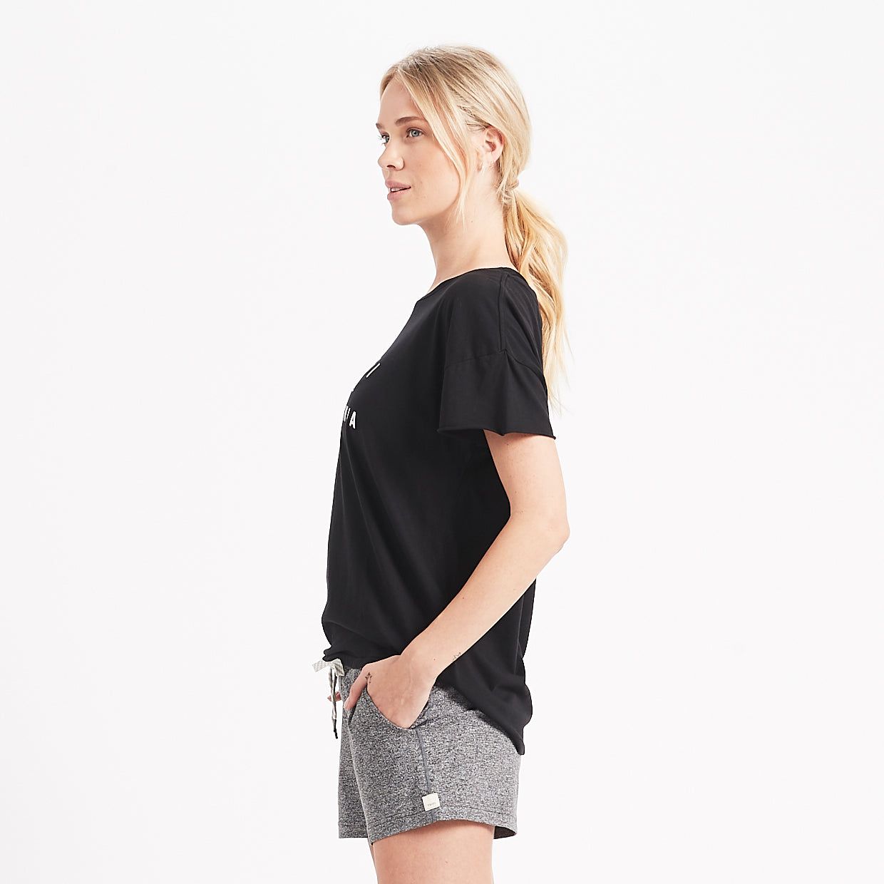 Encinitas Tee | Black sold by Vuori product image thumbnail 2
