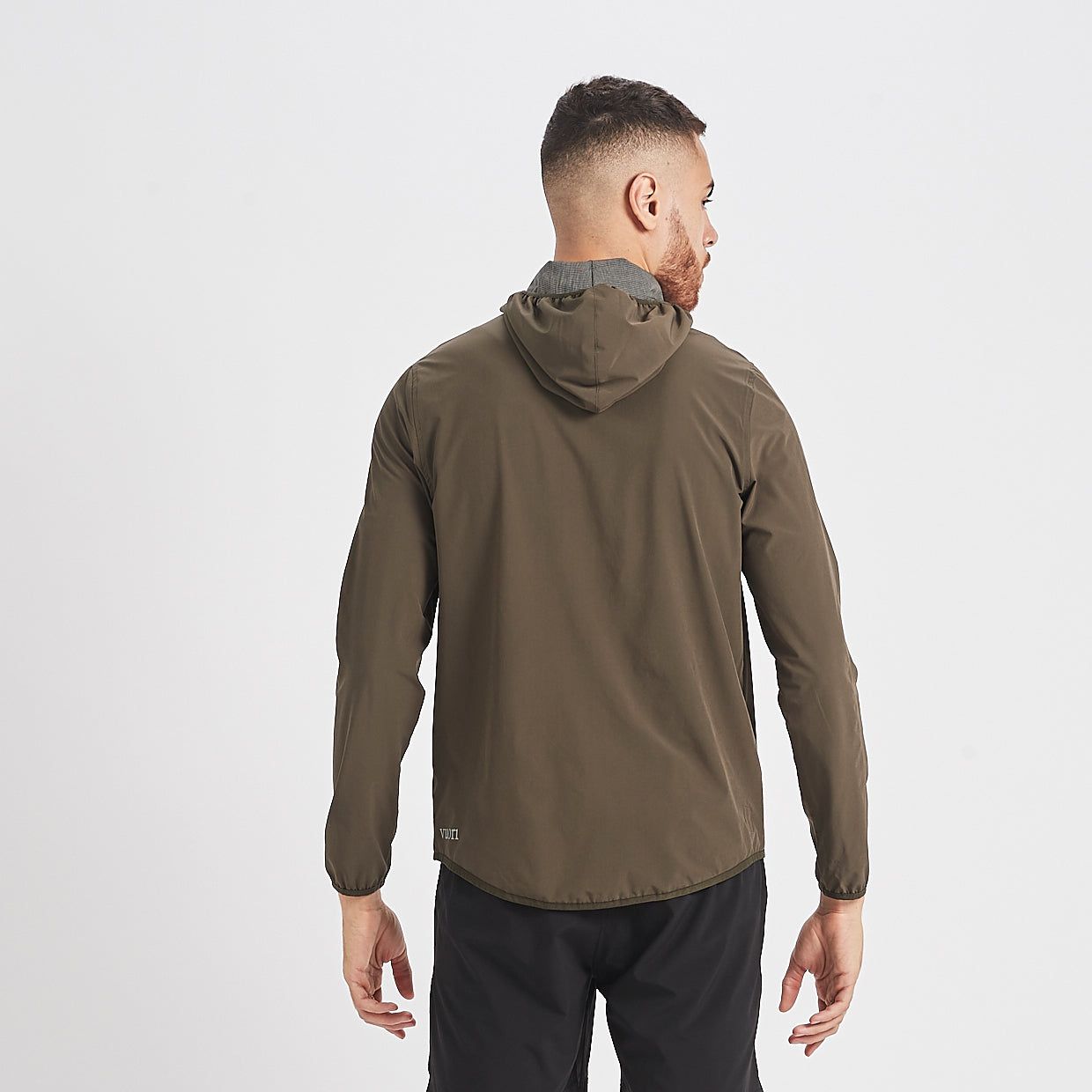 Outdoor Trainer Shell | Evergreen sold by Vuori product image thumbnail 4