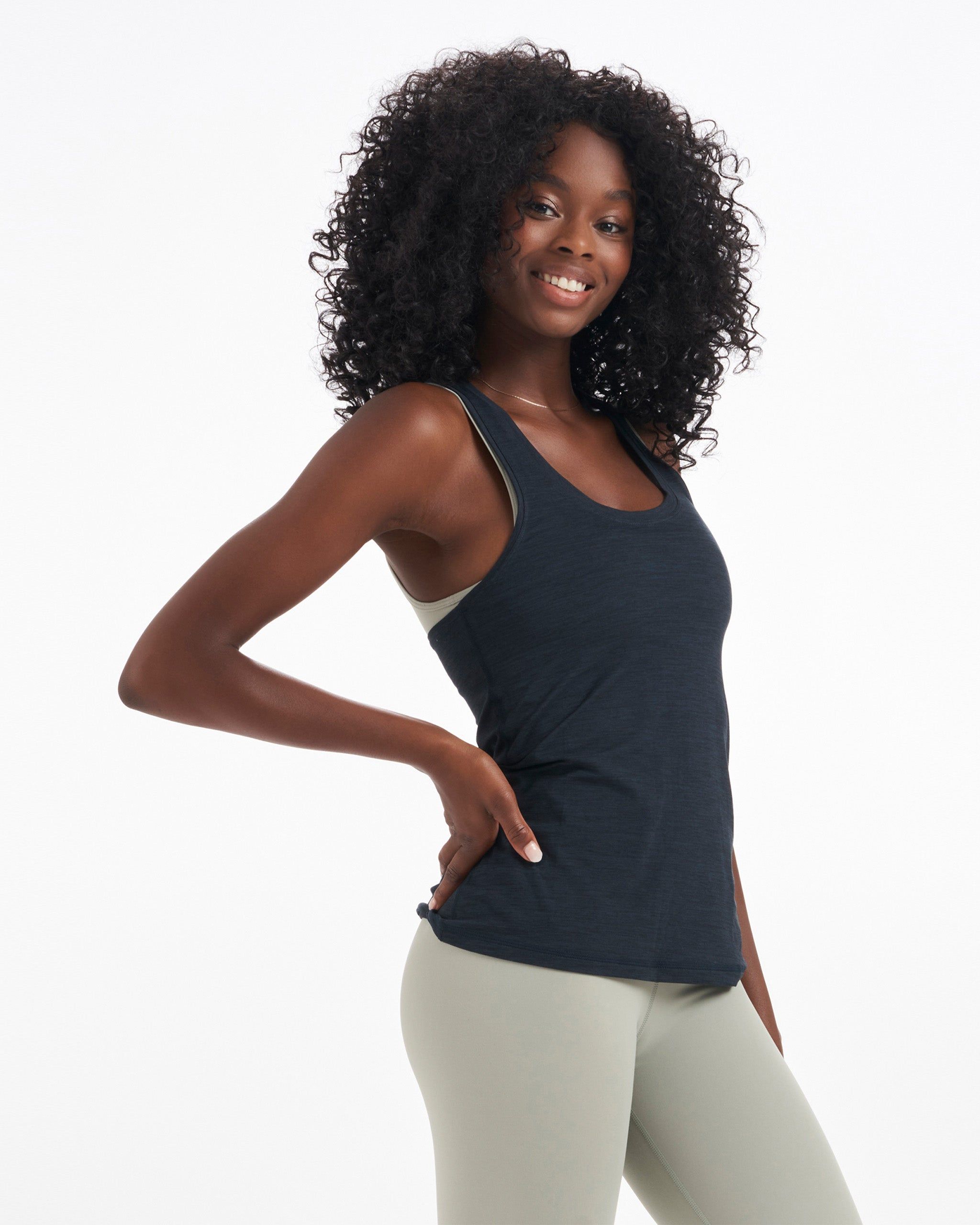 Lux Performance Tank | Ink Heather sold by Vuori product image thumbnail 3