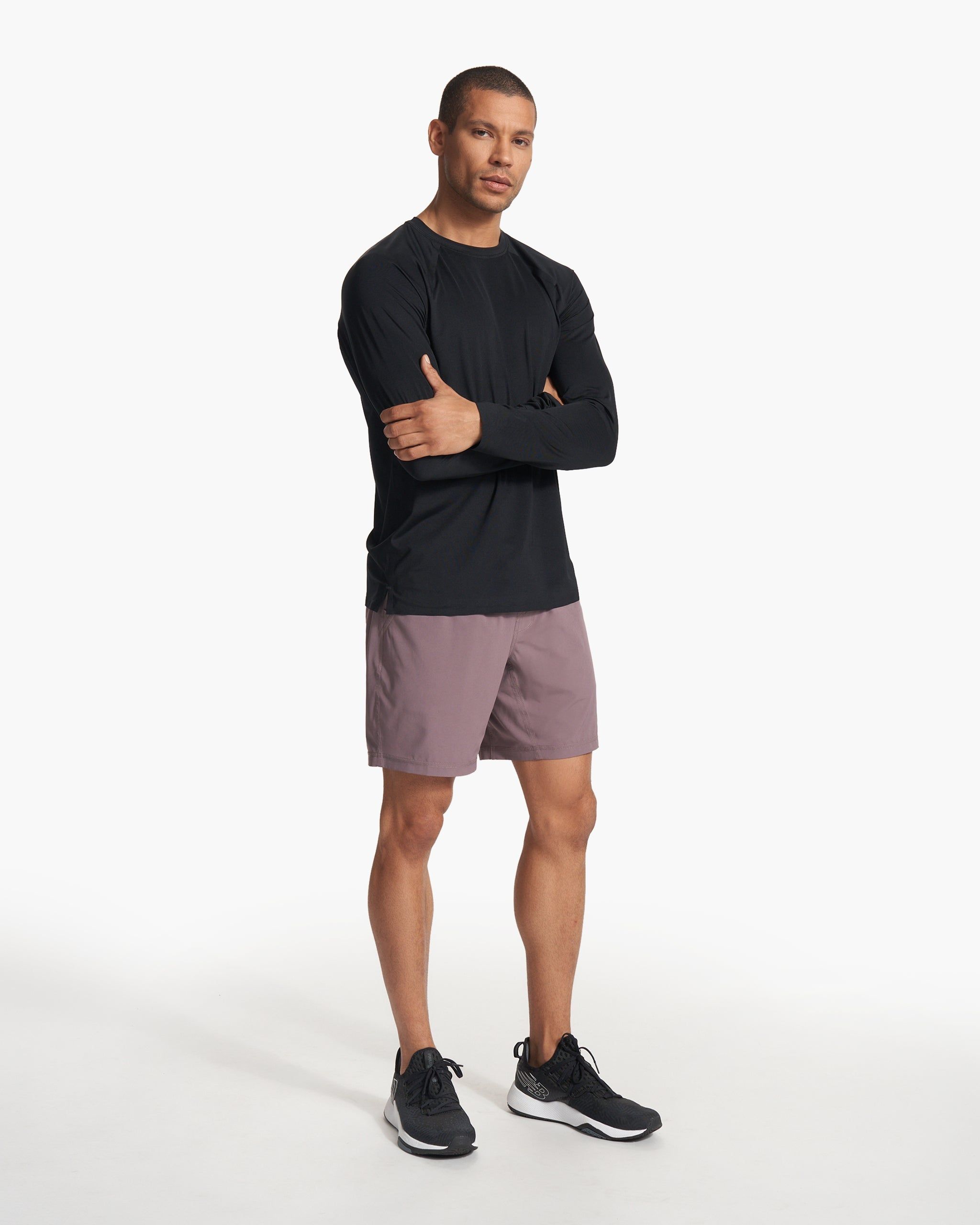 Long Sleeve Viewpoint Performance Tee | Black sold by Vuori product image thumbnail 5