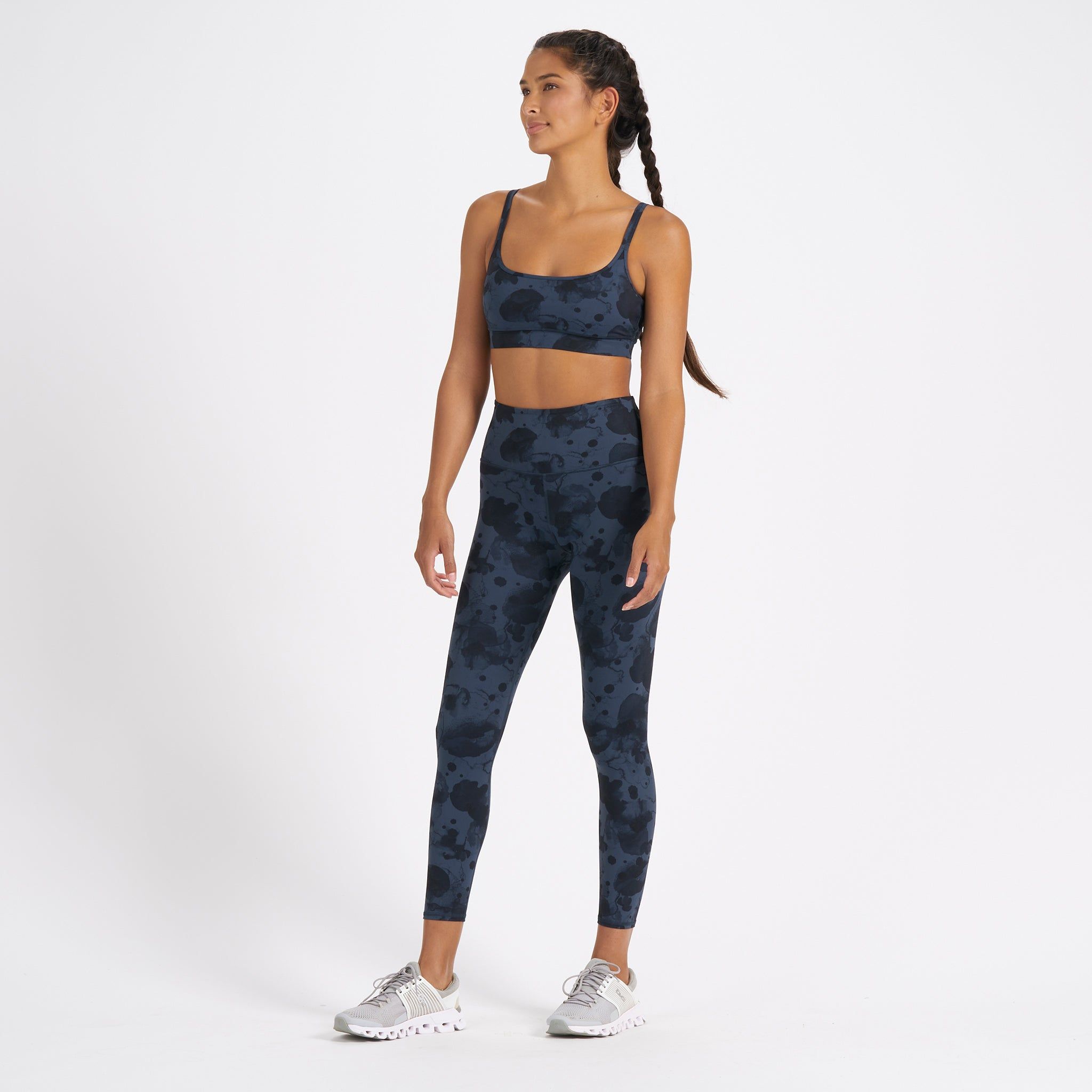 Studio Printed Legging | Waterdrop sold by Vuori product image thumbnail 4