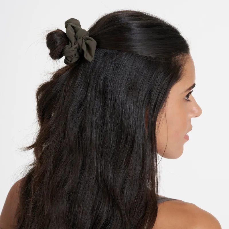 Tie Scrunchy | Oregano sold by Vuori