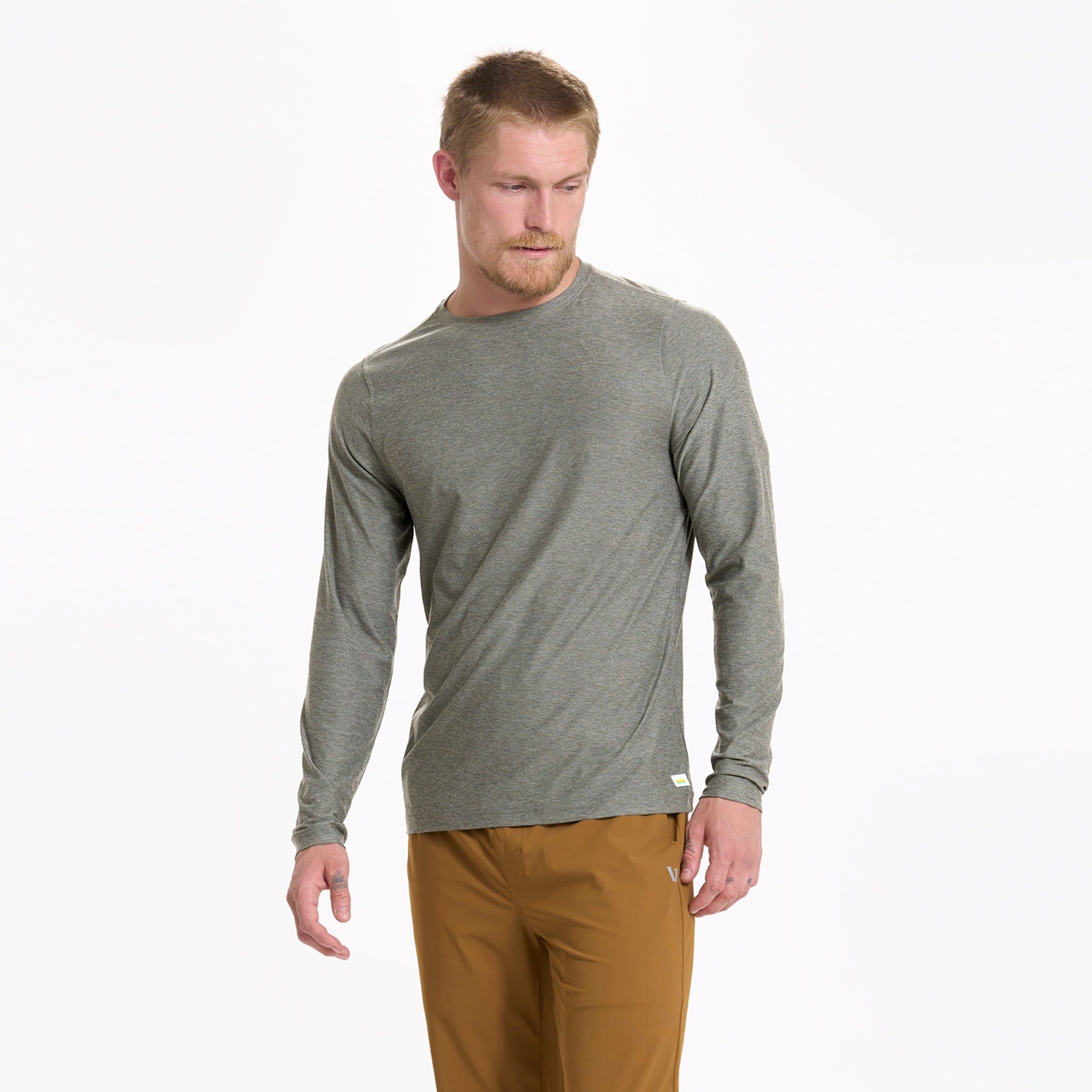 Long-Sleeve Strato Tech Tee | Dusty Pine Heather sold by Vuori product image thumbnail 3
