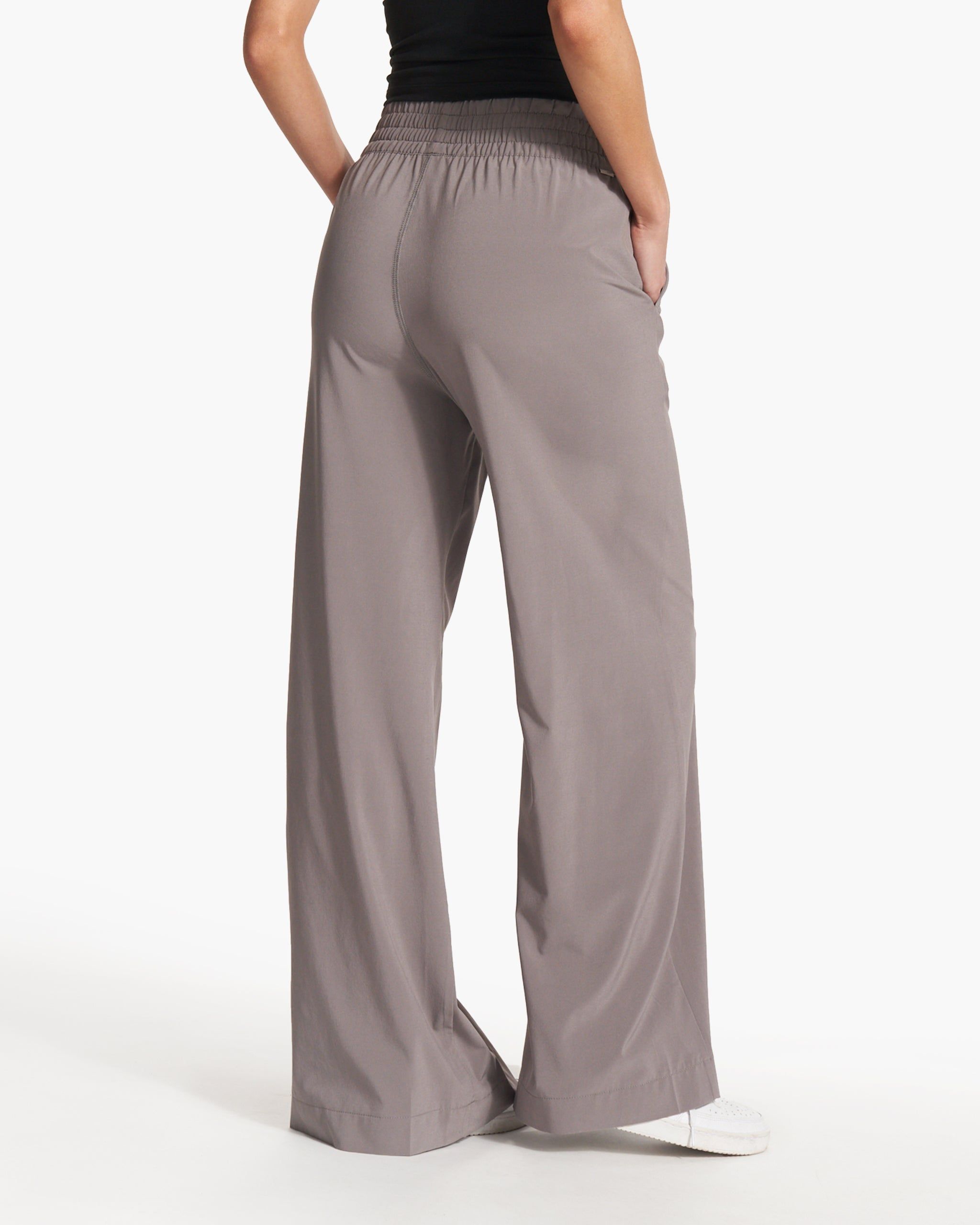 Villa Wideleg | Smoke sold by Vuori product image thumbnail 4