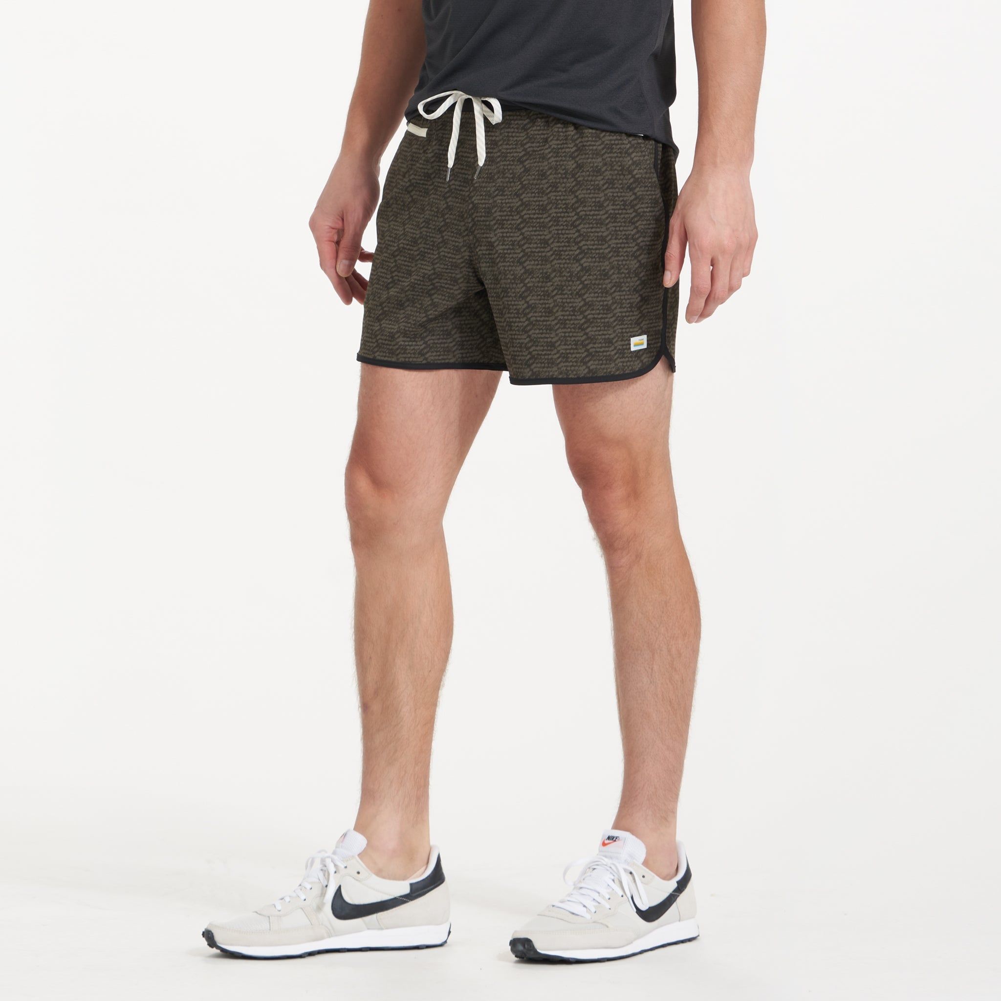 Banks Short 5" | Oregano Basketweave sold by Vuori product image thumbnail 2