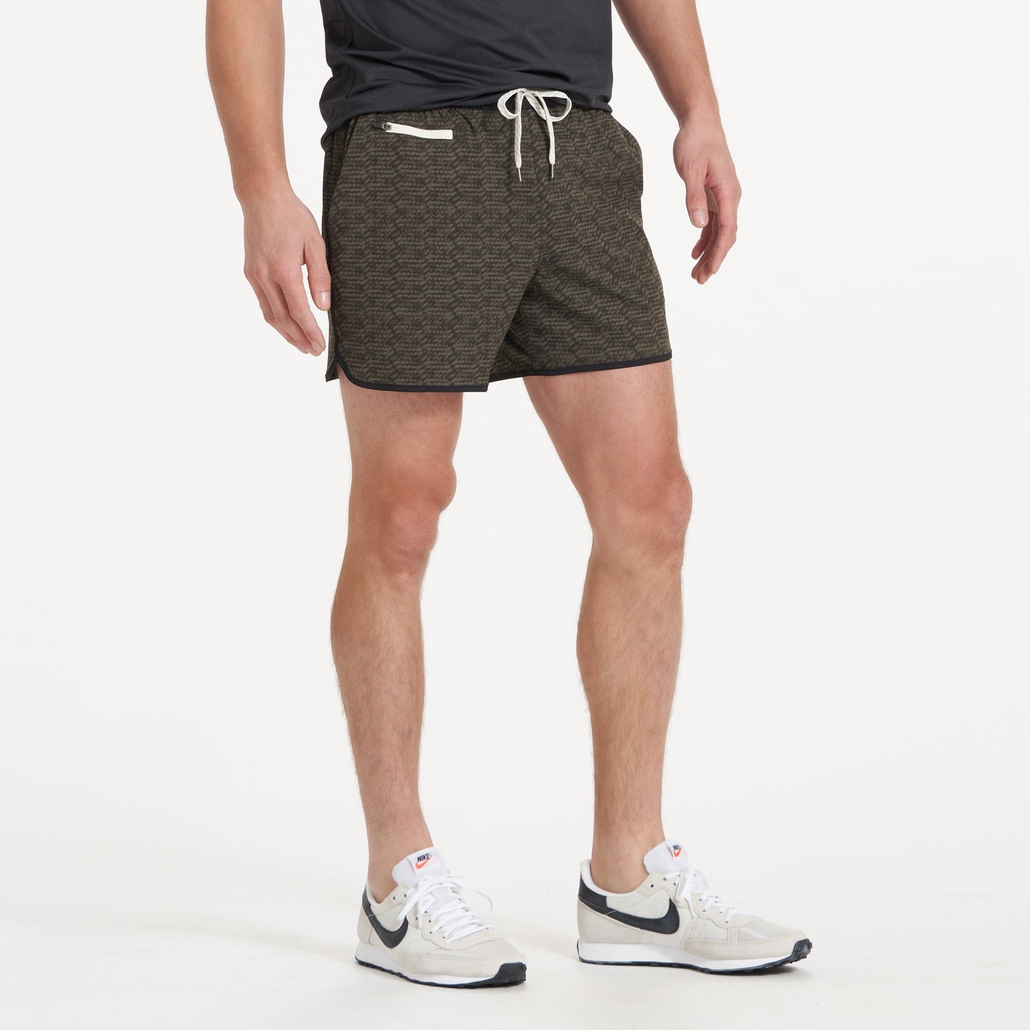 Banks Short 5" | Oregano Basketweave sold by Vuori product image thumbnail 3