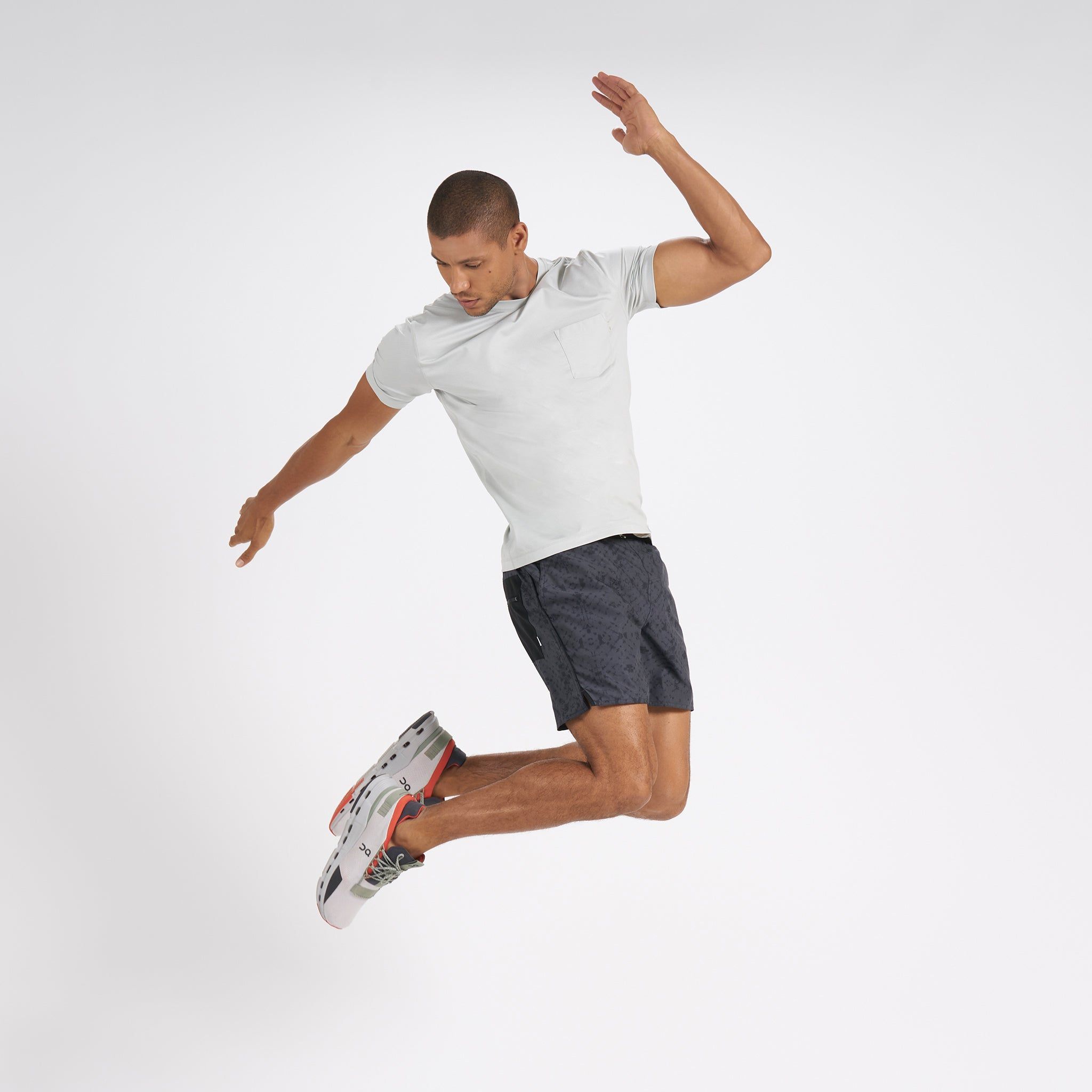 Trail Short | Charcoal Shibori sold by Vuori product image thumbnail 5