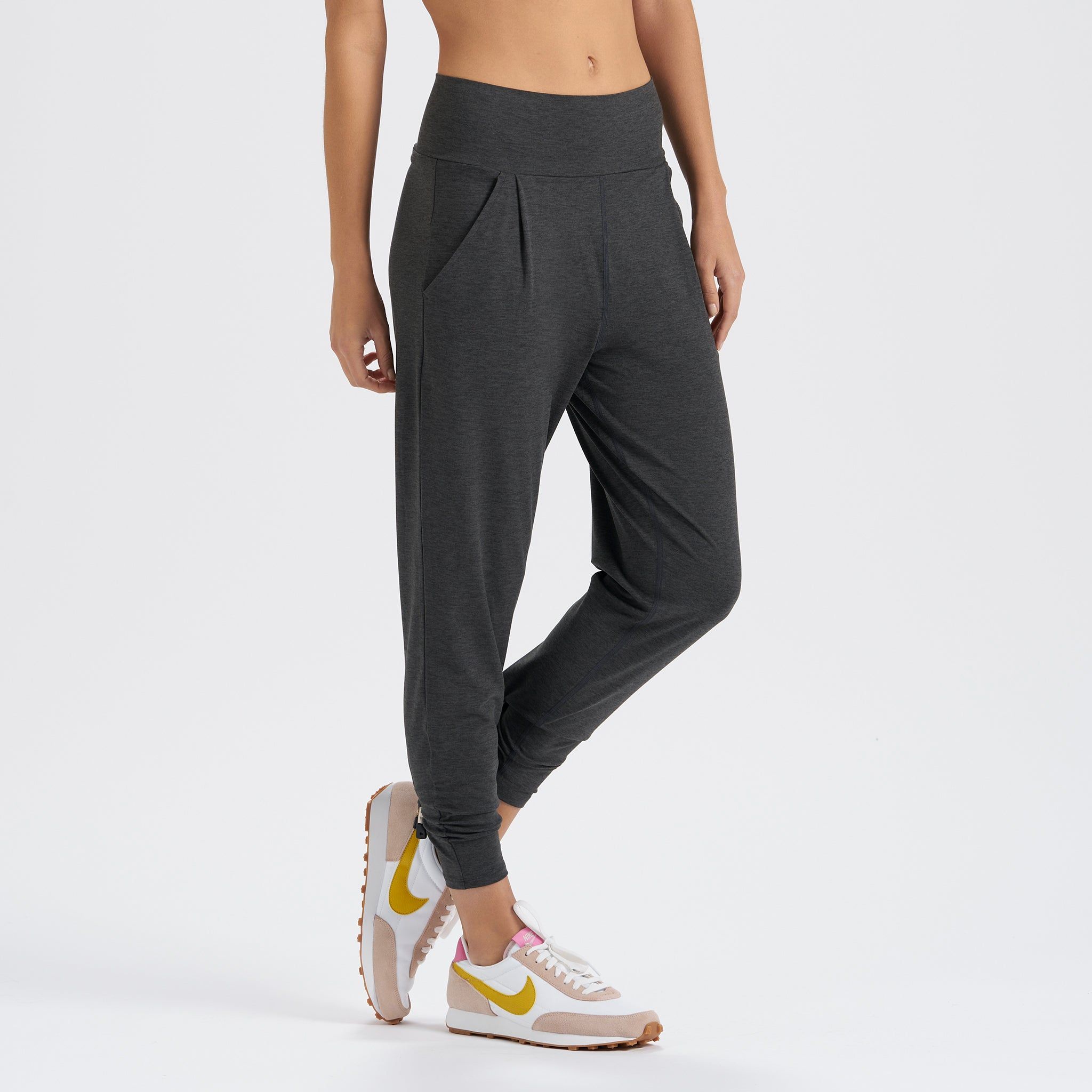 Lux At Ease Pant | Charcoal Heather sold by Vuori product image thumbnail 2