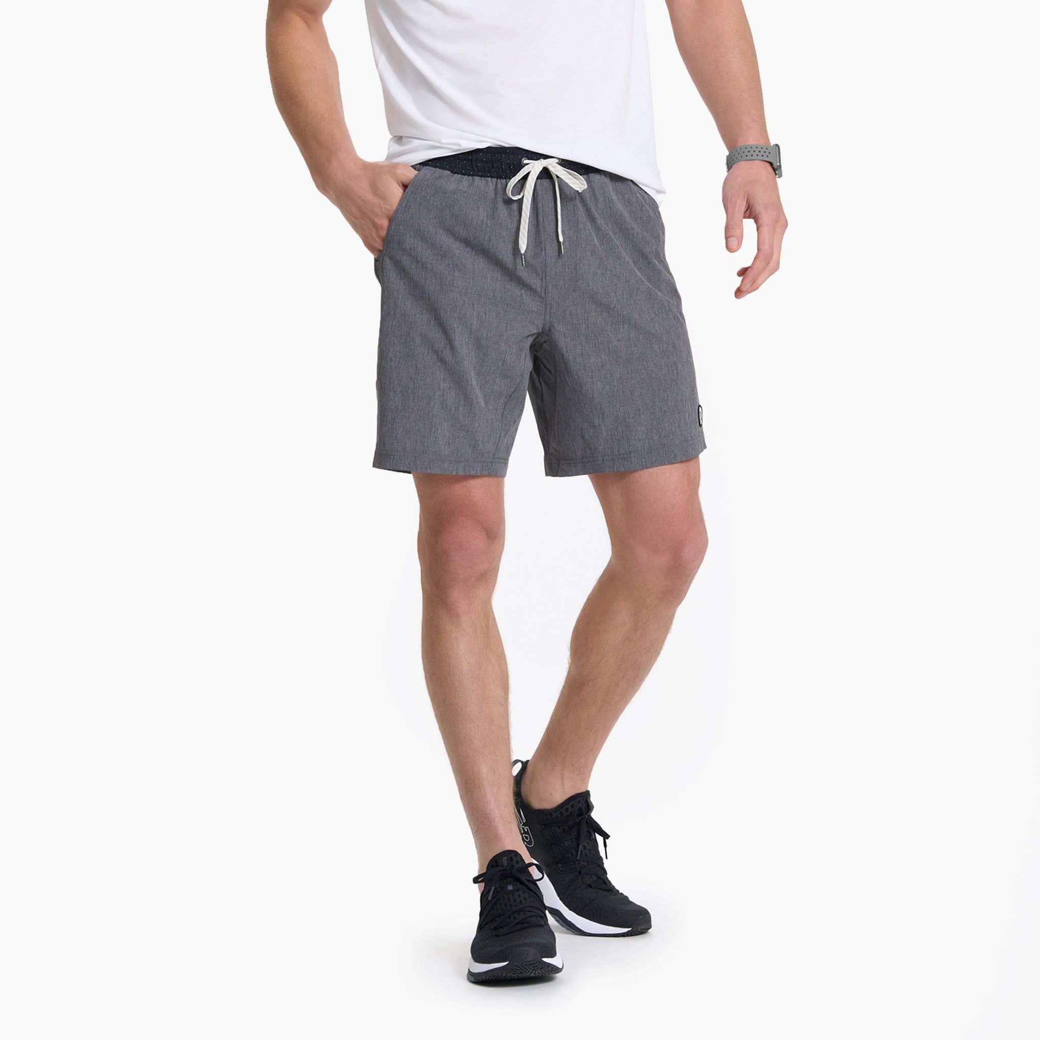 Kore Short | Vintage Charcoal Linen Texture sold by Vuori product image thumbnail 3