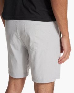 Kore Short | Platinum Linen Texture sold by Vuori