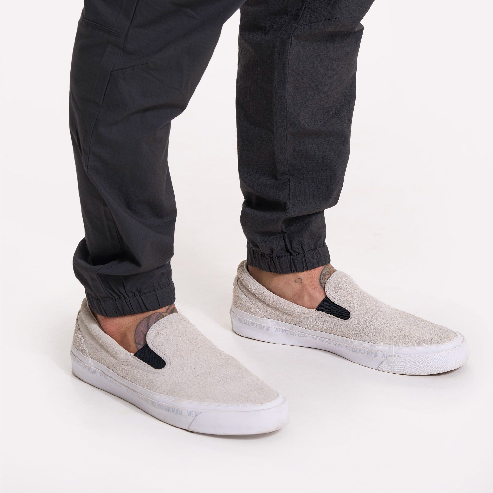 Ripstop Traveler Jogger | Charcoal sold by Vuori product image thumbnail 9