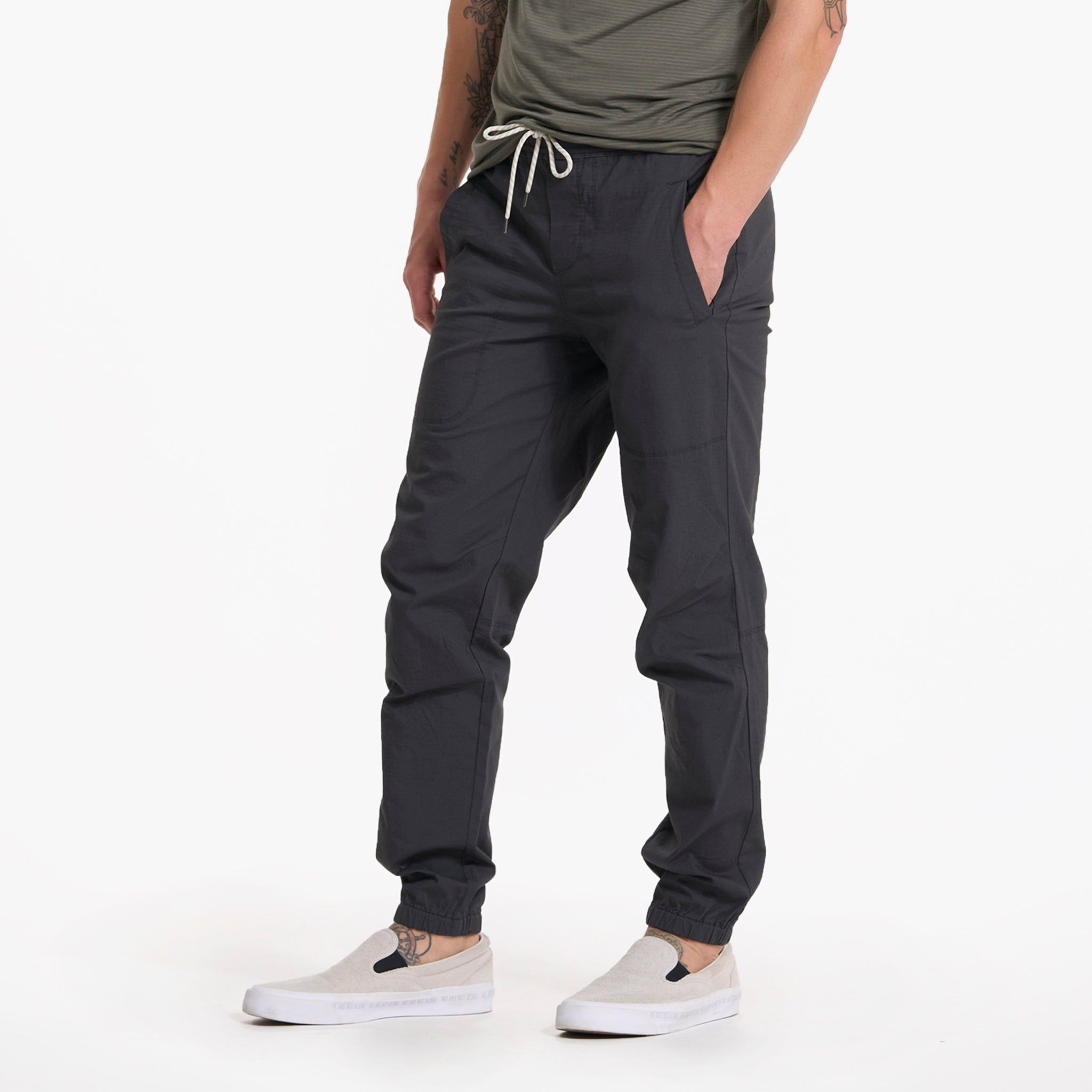 Ripstop Traveler Jogger | Charcoal sold by Vuori product image thumbnail 3