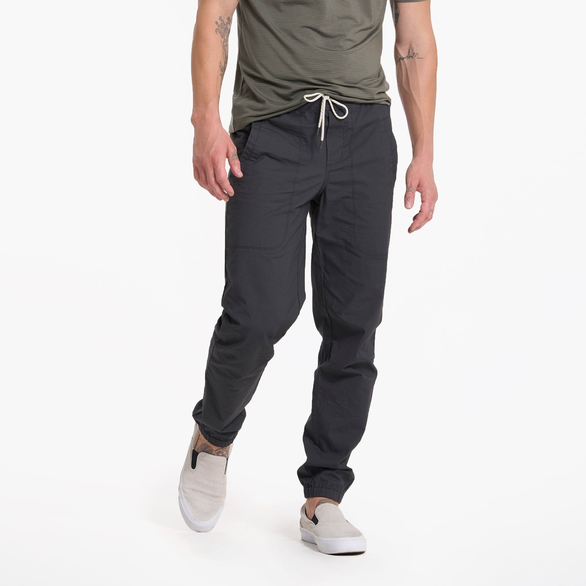 Ripstop Traveler Jogger | Charcoal sold by Vuori product image thumbnail 2